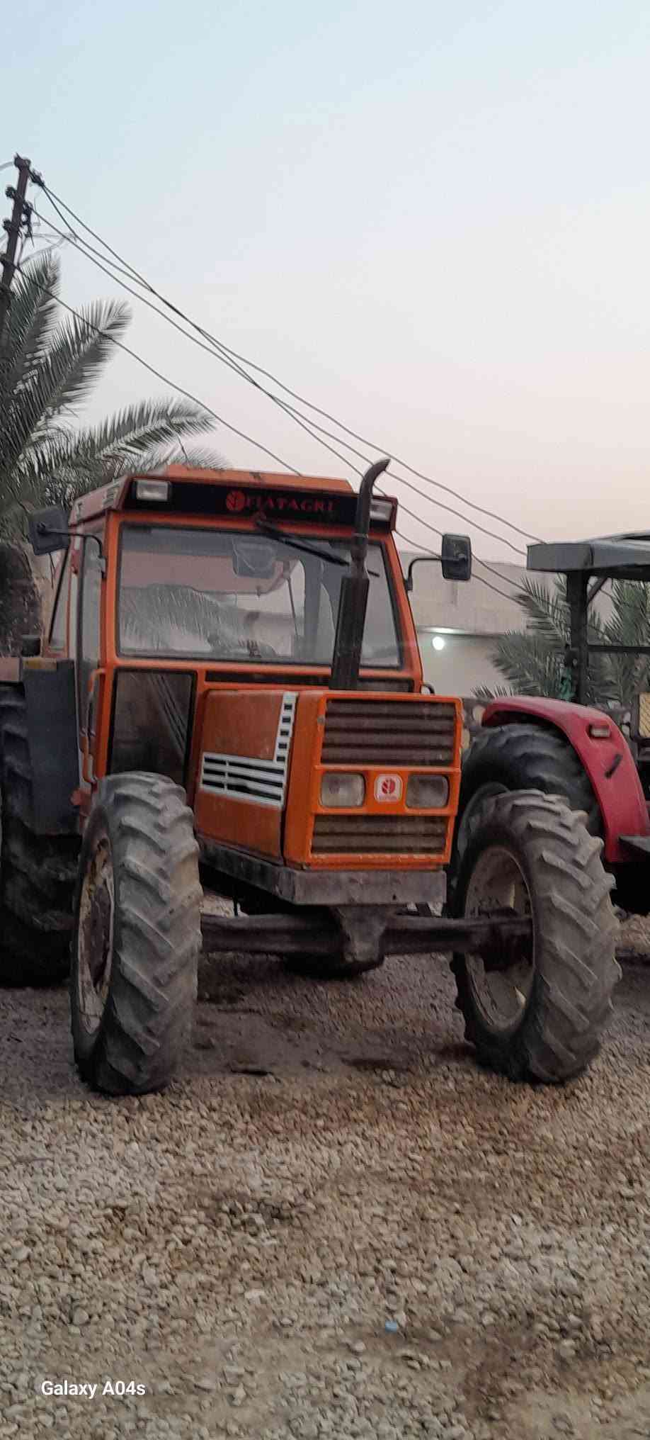 العنوان بابل الحمزه الغربي الخميسيه معرض محمد حاتم الملالي 
لكافت المكائن الزراعيه الرقم التصال *********** اسعار مناسبه .............

نص مكتوب في الصور:
- Galaxy A04s