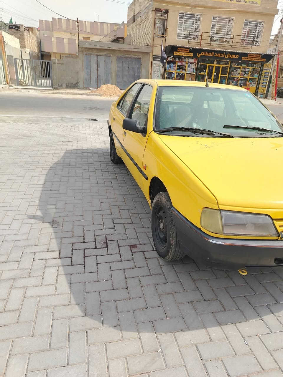 سلام عليكم بيجو روا موديل ٢٠٠٩ بغداد باسمي السياره بلاديه لاصبغ ولا ضربه بيه طخات بسيطه مكينه كير اكسل خير من الله تدفئه تبريد شغال ثلج شواصيها مكفوله  تخم تايرات مكاني الشعب السعر ٢٦ $ ***********
