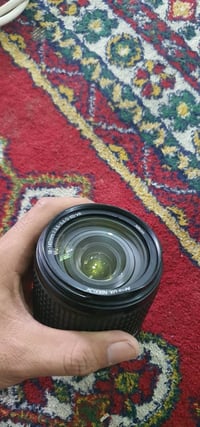 عدسة نيكون • ١٨-١٤٠ • نظيف