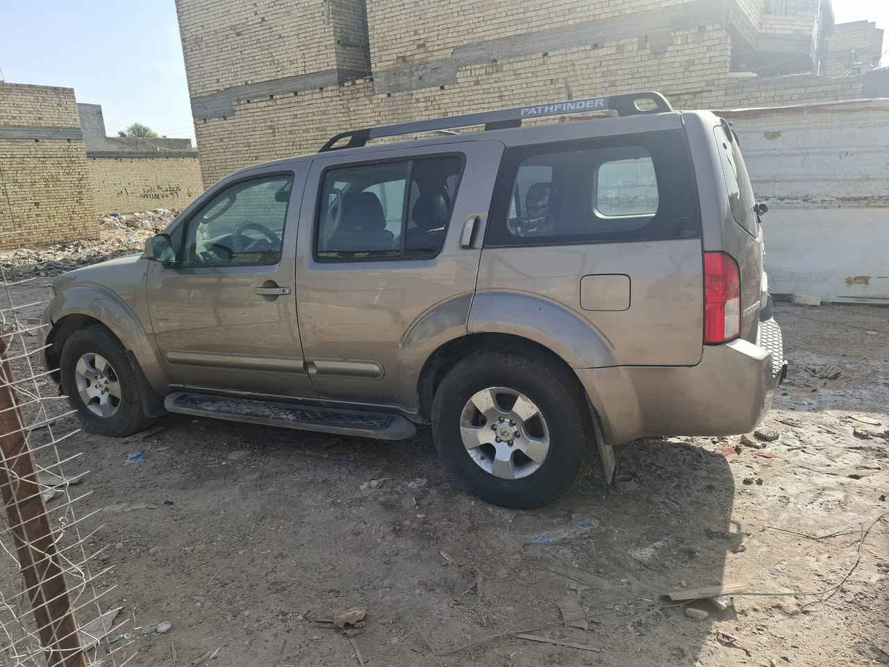السلام عليكم للبيع فقط طخم تاير جديد كهربايات جاهزه كير جديد شديتا حاويه مكينا بيها ضمان تبريدها المرغوب اتلث قطع بس عاطل شنو عطله ماادري حداديه صدر نص عمر  والسونار موضح الكشر اوهاذا رقمي ***********( السعر( 60 اوبيها مجال موديل 2007
