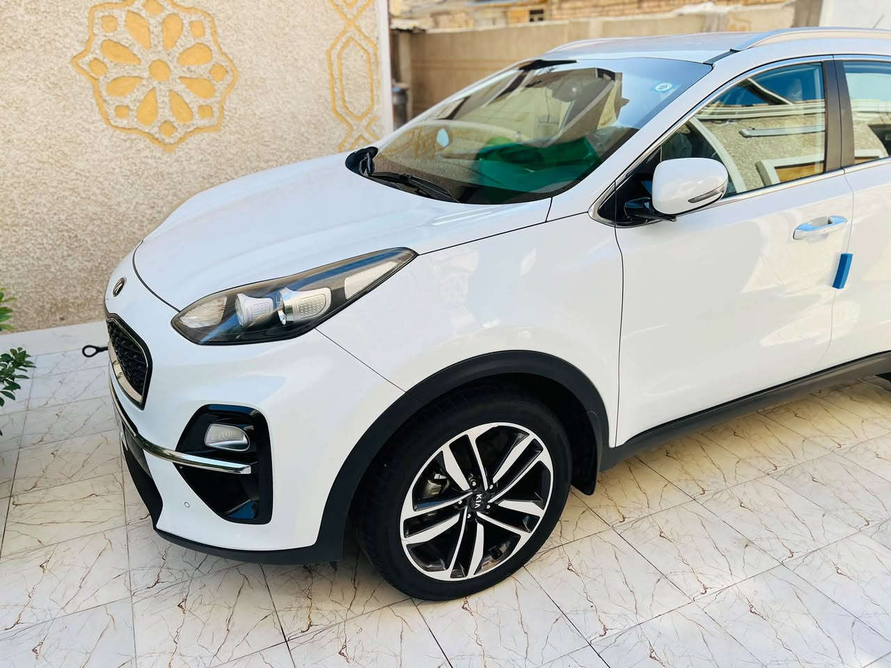 سبورتج ٢٠٢٠ خليجي مكفوله كفاله عامه من كلشي بارد وصبغ وفتح سياره جديده بمعنى الكلمه محرك وگير وصدر كله عله وضع الشركه مواصفات عاديه رقم بغداد السعر ١٨٧ وبيها مجال بسيط للاستفسار ***********
