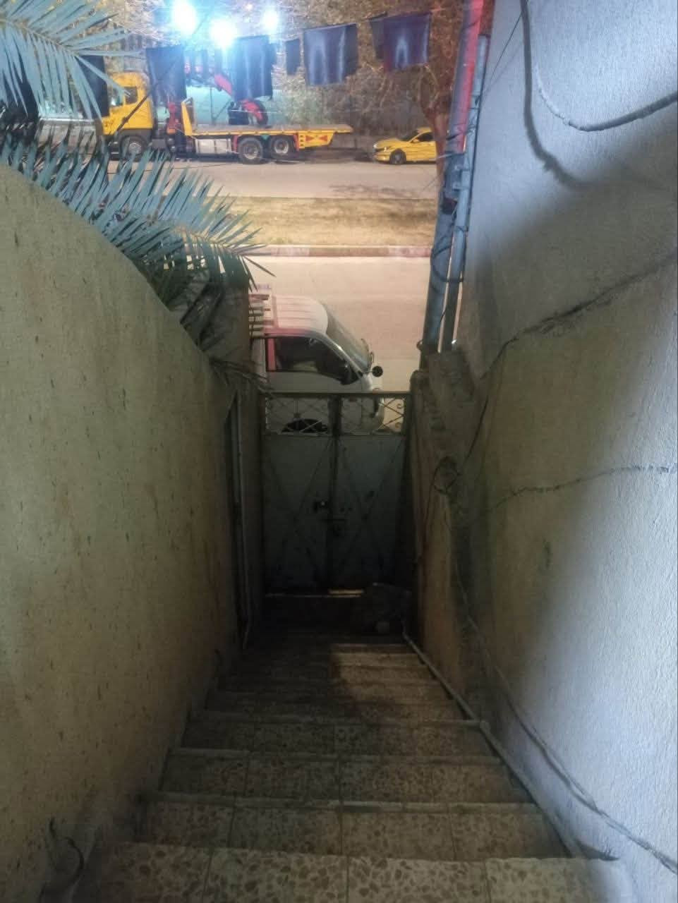 للبيع بيت كربلاء
طابو صرف  مساحه ٢٠٠ على شارع تجاري يربط بين حي العامل وحي الغدير 
طابقين الطابق الثاني بيت معزول غرفتين نوم وصاله واستقبال وصحيات ومطبخ

مكانه راقي
#سعره ٣٥٠ مليون

للاستفسار اكثر يرجى المراسله واتساب ***********
