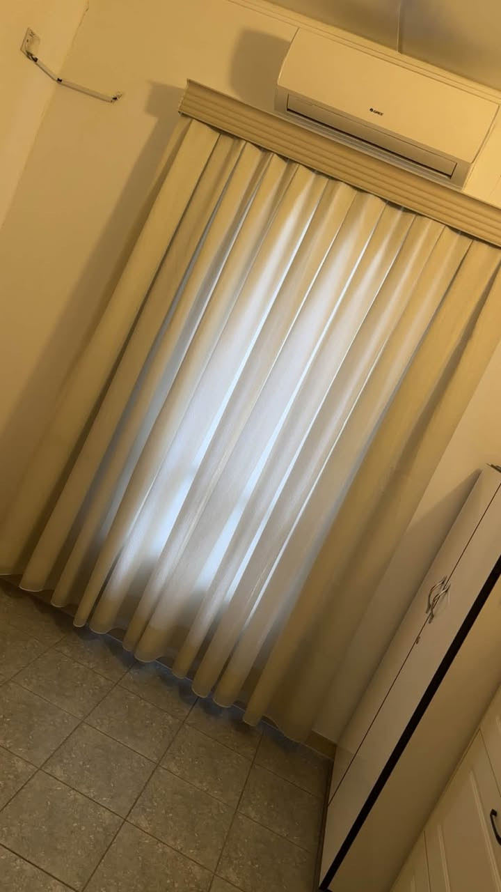 للبيع 
غرفة مال بالكون
