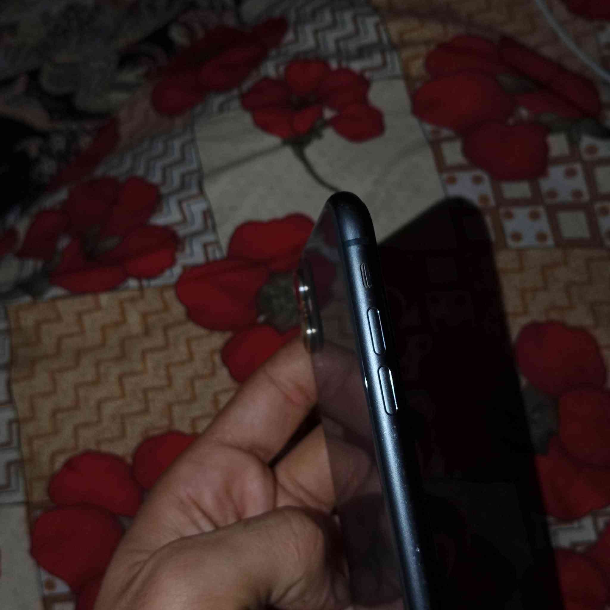 آيفون 11 • ١٢٨ • بطارية ٨٢٪