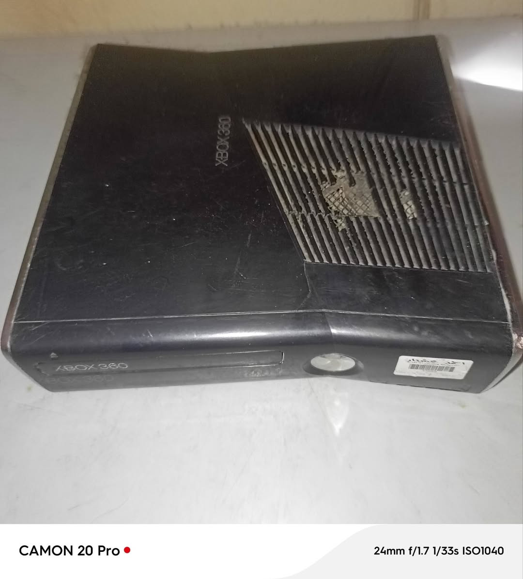 XBOX 360
شغال نضيف مع كامل ملحقاته  يحتوي على 74 لعبة  بسعر مناسب للاستفسار التواصل واتس اب فقط ***********

نص مكتوب في الصور:
- CAMON 20 Pro • 24mm f/1.7 1/33s ISO1138
- CAMON 20 Pro • 24mm f/1.7 1/50s ISO1112
- CAMON 20 Pro • 24mm f/1.7 1/33s ISO1040
- CAMON 20 Pro
- 24mm f/1.7 1/33s ISO1045