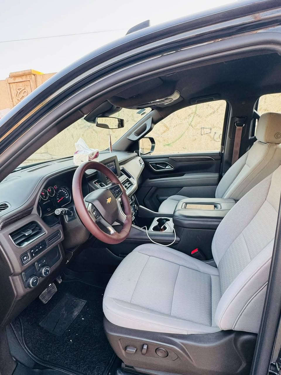 سلام عليكم
تاهو  موديل.  ٢٠٢٤  
مواصفات LS.  خليجي شركت المنصور

كفاله عامه  

ماشيه ٢٢ كيلو أخت الزيرو 
بجم بريمير 
علامه ضوية 
ثلاجه وصطيه 
كامره خلفيه 
كراسي كهربا
٤وضعيات قياده 
رادار
تحكم ستيرن 
سايد بريك بصمه 
تحديد مسار 
تحديد سرعا  
بصمت تشقيل 
مكينة٥٣٠٠
هزه وسنويه جدد تحويل مباشر 

السعر   ٤٦٠

العنوان بغداد ابو غريب الزيتون***********
