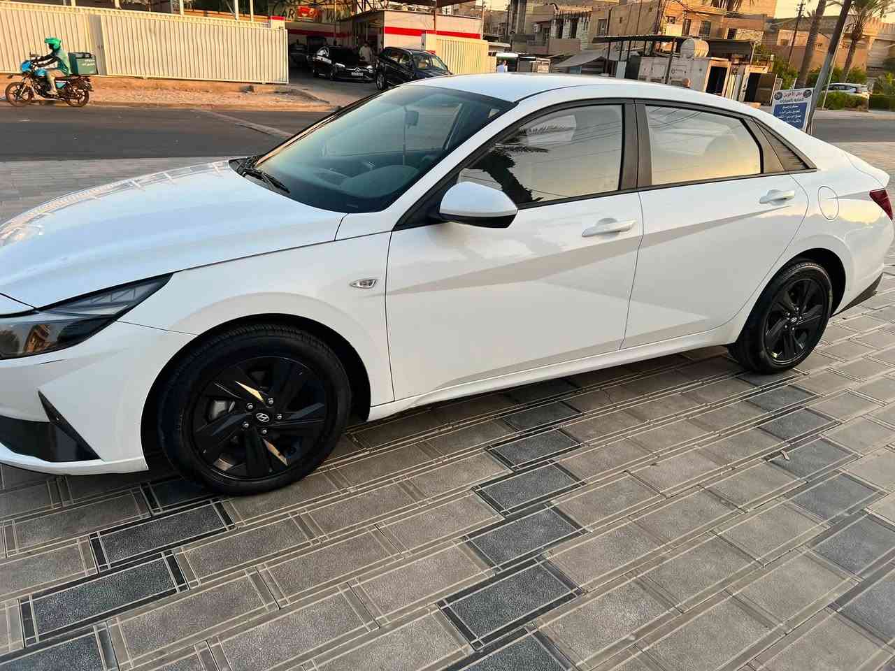 سلام عليكم عندي النترا2021 خليجي نص مواصفات مكينه 1600 سياره بيه فقط صبغ جاملغ امامي عكس سايق وموضحه بلفديو المواصفات تحكم ستيرن تبريد قطعتين شاشه كاميرا حساسات خلفيه كشافات اماميه ثلاث انضمه للقياده رقم بغداد باسمي رايده 130 وبيه مجال رقمي *********** مكاني بغداد
