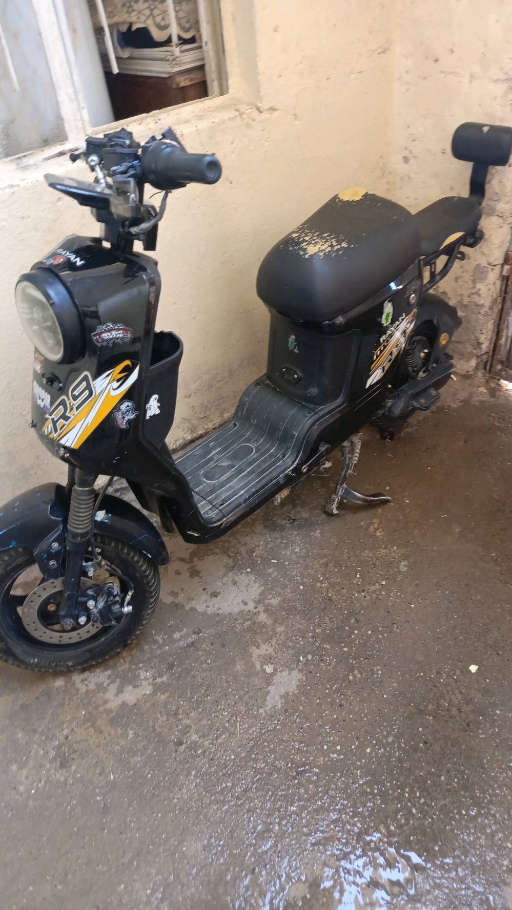 مطار شحن بالبطاريتين السعر 250 ابي مجال