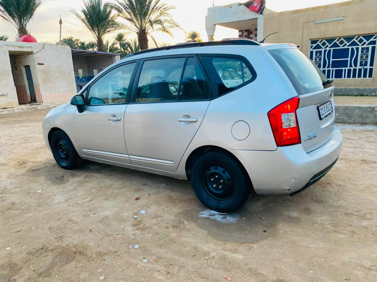 كيا كارينز • ٢٠٠٨ • رقم بغداد