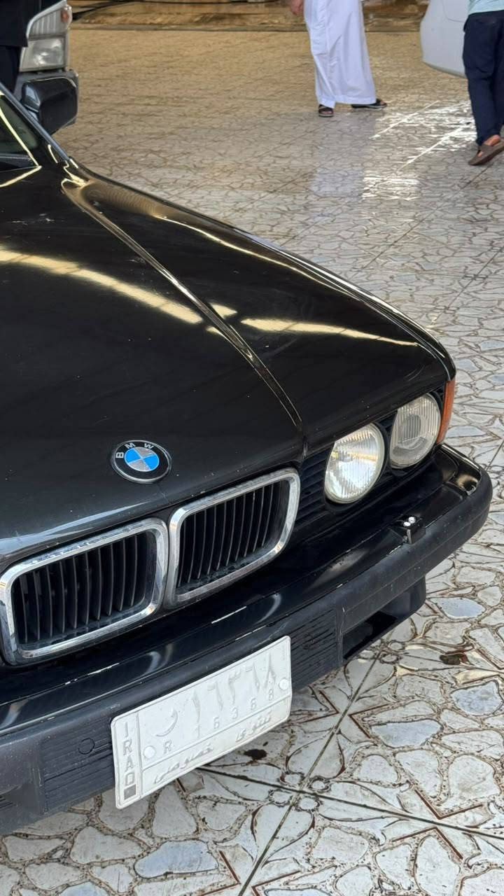السلام عليكم
735i اصل سنويه و بايته
بجم عريض
كير محرك شرط 
سلايت طكتين 
تبريد شرط 
طخم امامي خلفي جديد
باتري جديد 
طخم تايرات نص عمر 
داخل جديد لووك+كهرب بالكامل
ويل شـعاع اصلي جديد 
سنويه ماساقطه + تحويل ثاني يوم 
ترايك ل مكه تجيب حجاج وتجي 
السياره بالواقع احلى من الصور 
مكاني موصل حي الرفاق 
السعر 75 
للتواصل ***********
