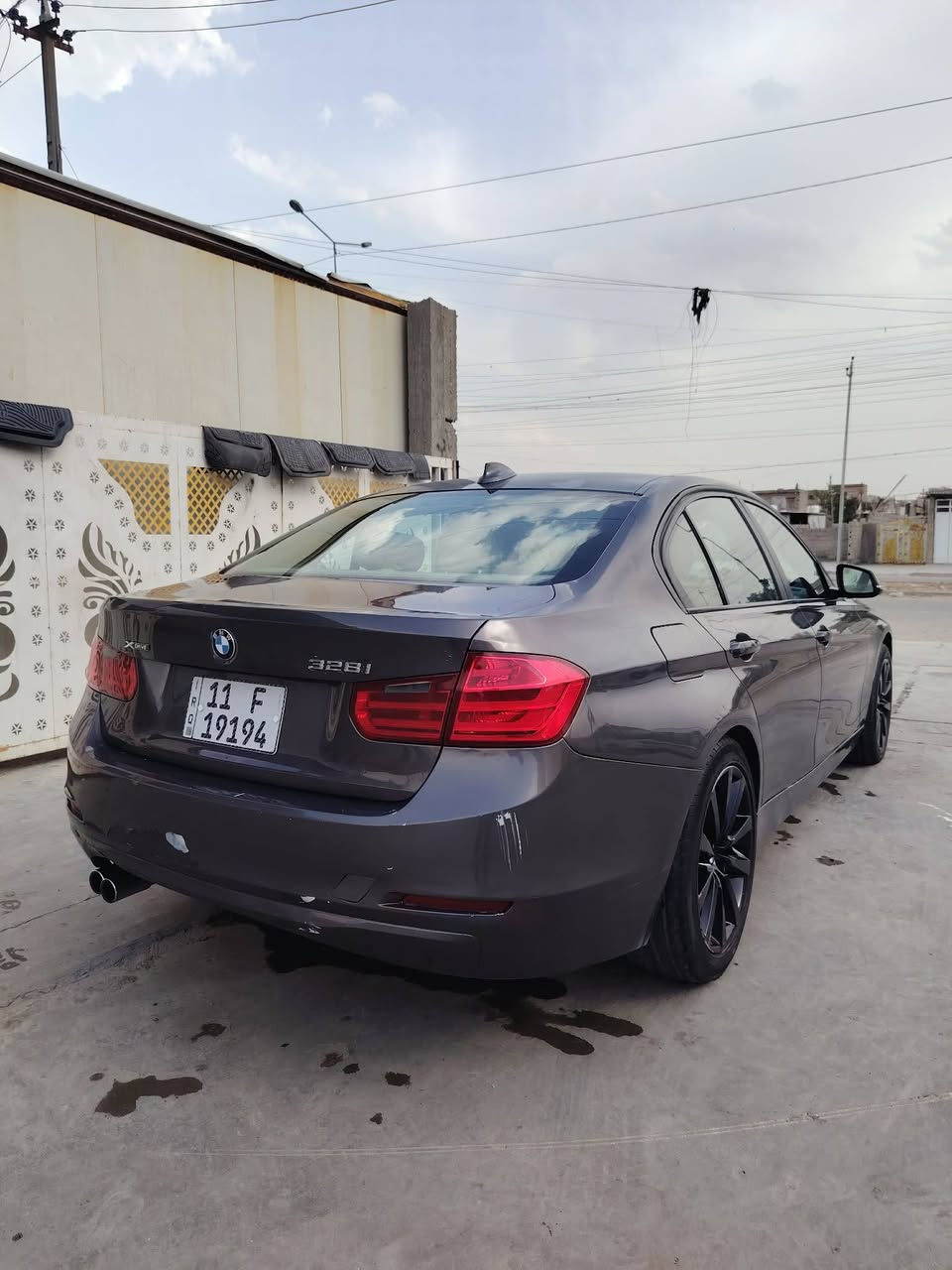 السلام عليكم من رخصة مدير الكروب المحترم بسعر مناسب أو مراوس ب 7راكب BMW F30 أعلى فىا  328 اربعه سلندر توين تيربو صاروخ ارضى ورقم مميز فول مواصفات أمريكي بدون حادث مرشوشه كلير فقص تبريد قطعتين ثلج السعر 125 رقم *********** بي واتساب
