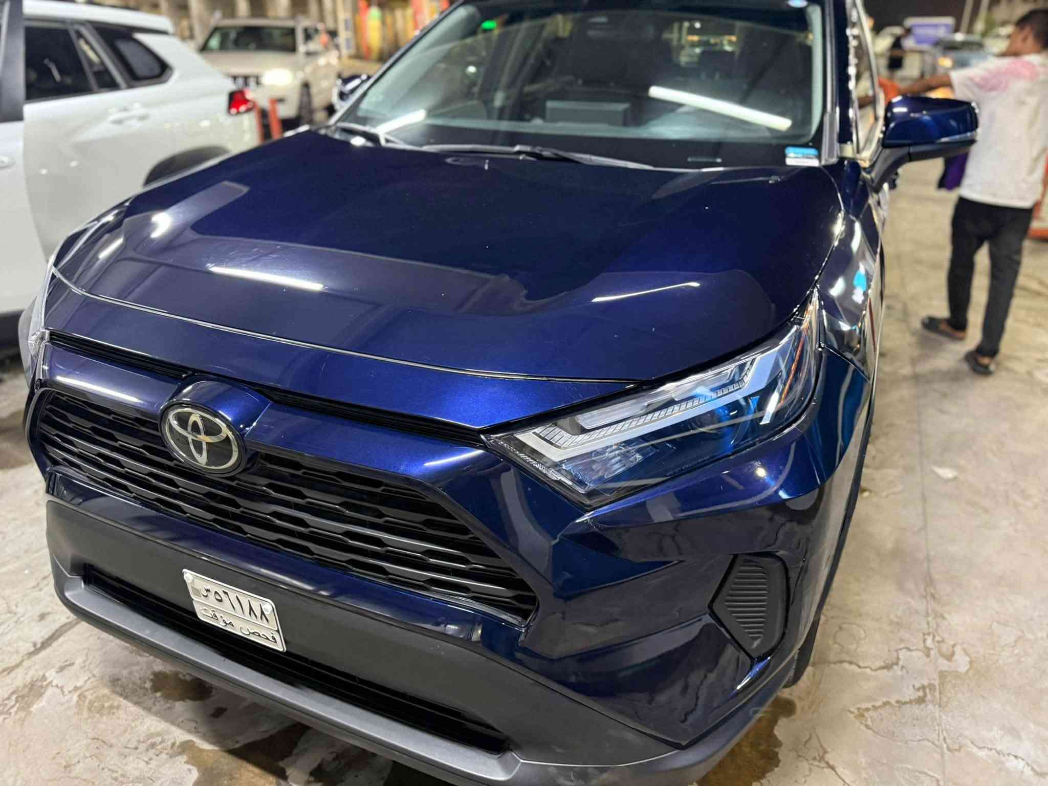 السلام عليكم
🚘 للبيع فقط 
تويوتا RAV4 
بانزين السيارة موديل 2025 ماشية 13700 
رقم شهداء بأسمي اني مستوردهة
اللون ازرق نيلي
🔹 وارد أمريكي 🇺🇸
🔹بدون قطرة صبغ
🔹 ذيل الجاملغ الامامي اقل الشبر تعديل بدون صبغ غلفته فابيانو بس
السيارة سستم كامل 
🔹 جاهزة من كل شيء
📍 الموقع: بغداد – البلديات
السعر 225 ورقة وبيه مجال بسيط
رقم ***********
