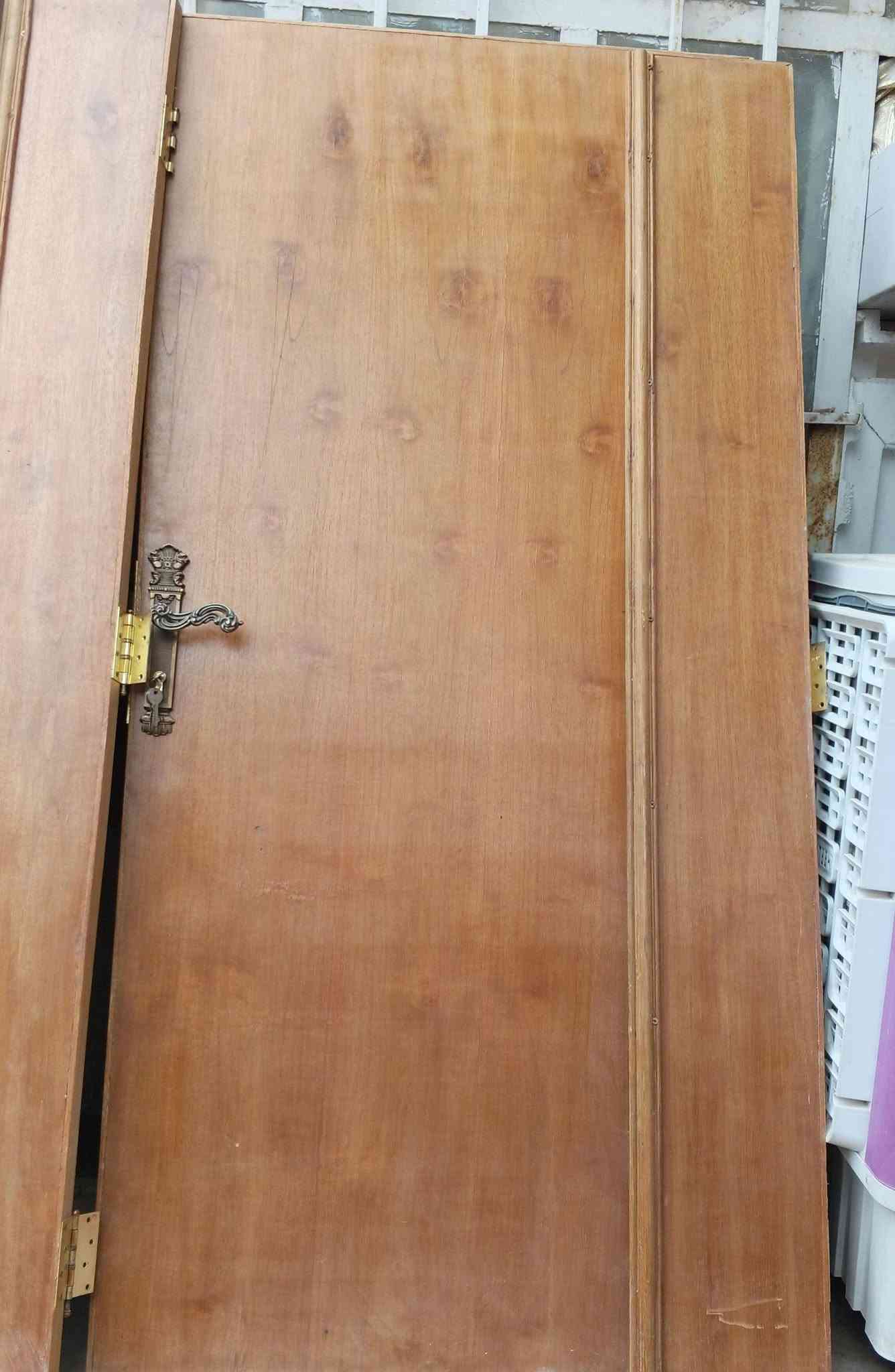 السلام عليكم بيبان للبيع كاملات هنه وچراچيبهن وقفولتهن مستعملات ثلاث اشهر للبيع للاستفسار ***********
