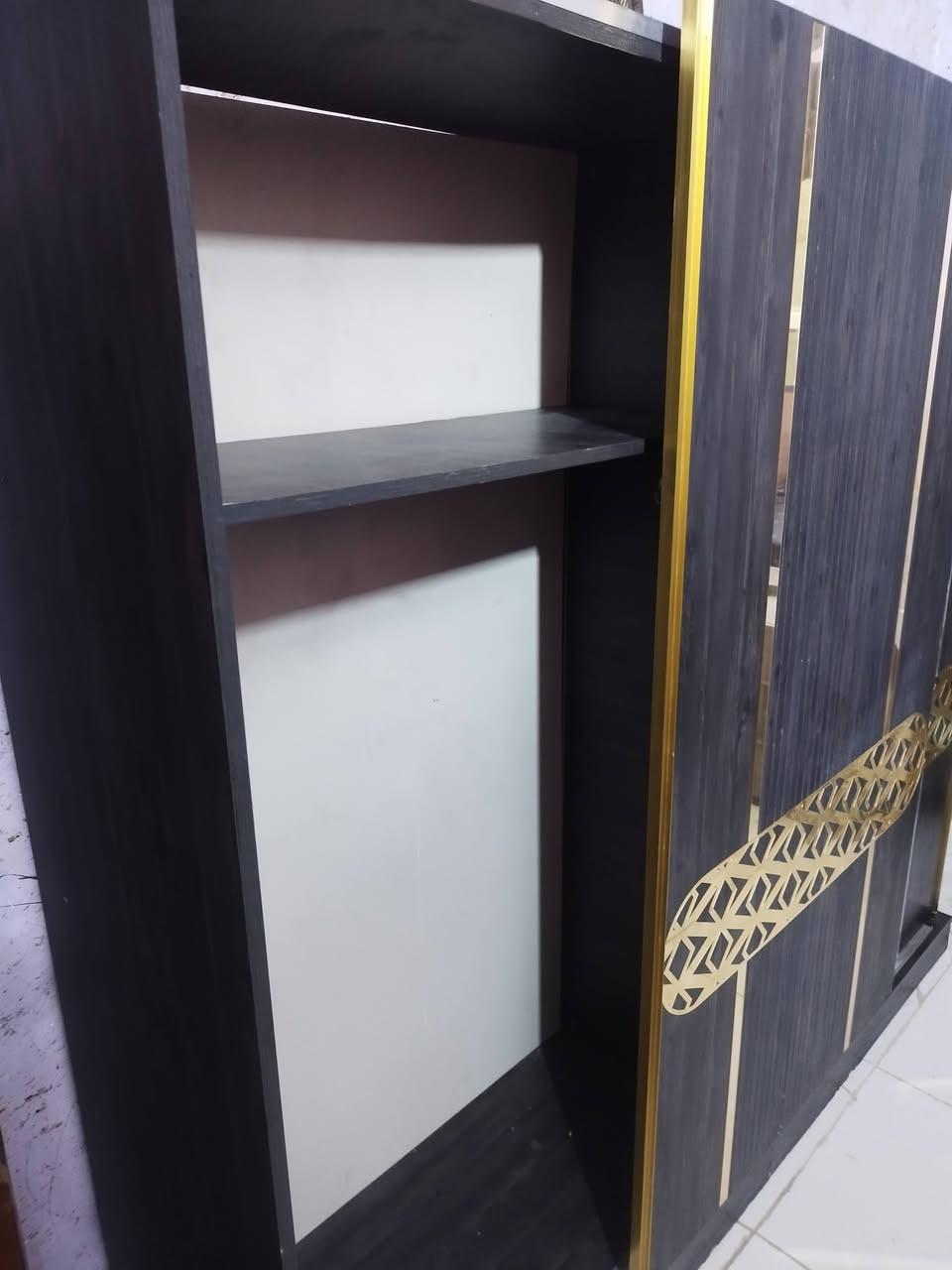 يا الله بيع مستعجل غرفه تركيه 5 قطع نضيفه جدا استعمال قليل نضام كنتور سلايت سعر 175 الف سعر اخو البلاش مكاني ابو غريب شهداء شارع السكلات  *********** وات ساب
