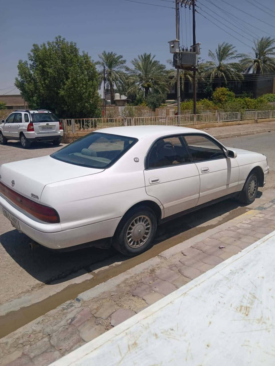 السلام عليكم ورحمة الله
كراون بطه متصل موديل 92 رقم ديالى مشروع وطني بسمي
مكفوله من الكص ونقل جثه
مكينه ٢٥٠٠ ديلكو
تبريد شغال
تخم تاير جديد
حداديه جديده
باتري جديد

واسط /*********** ///***********
