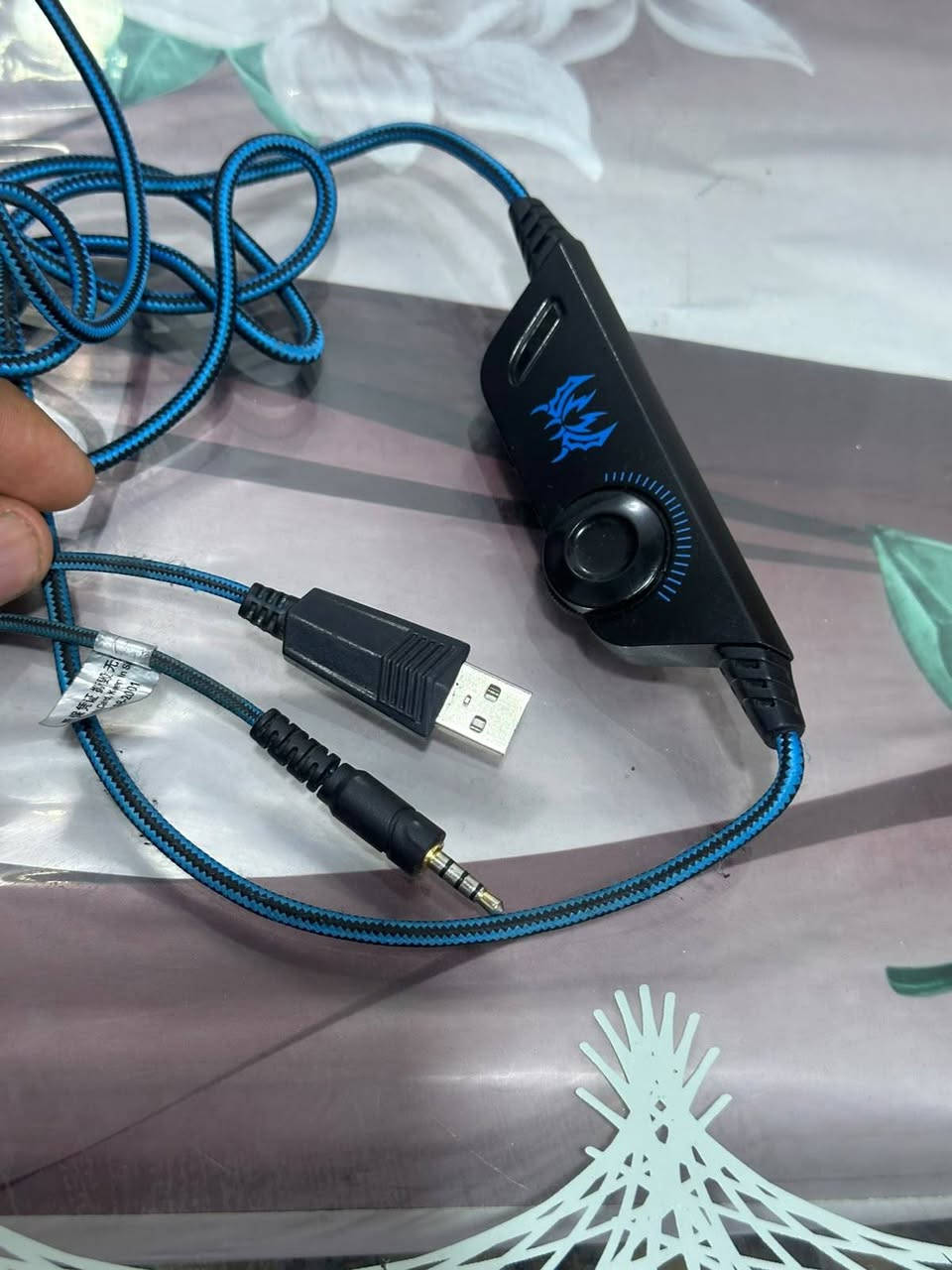 سماعة جيمينج • مايك وUSB • شق بالنص
