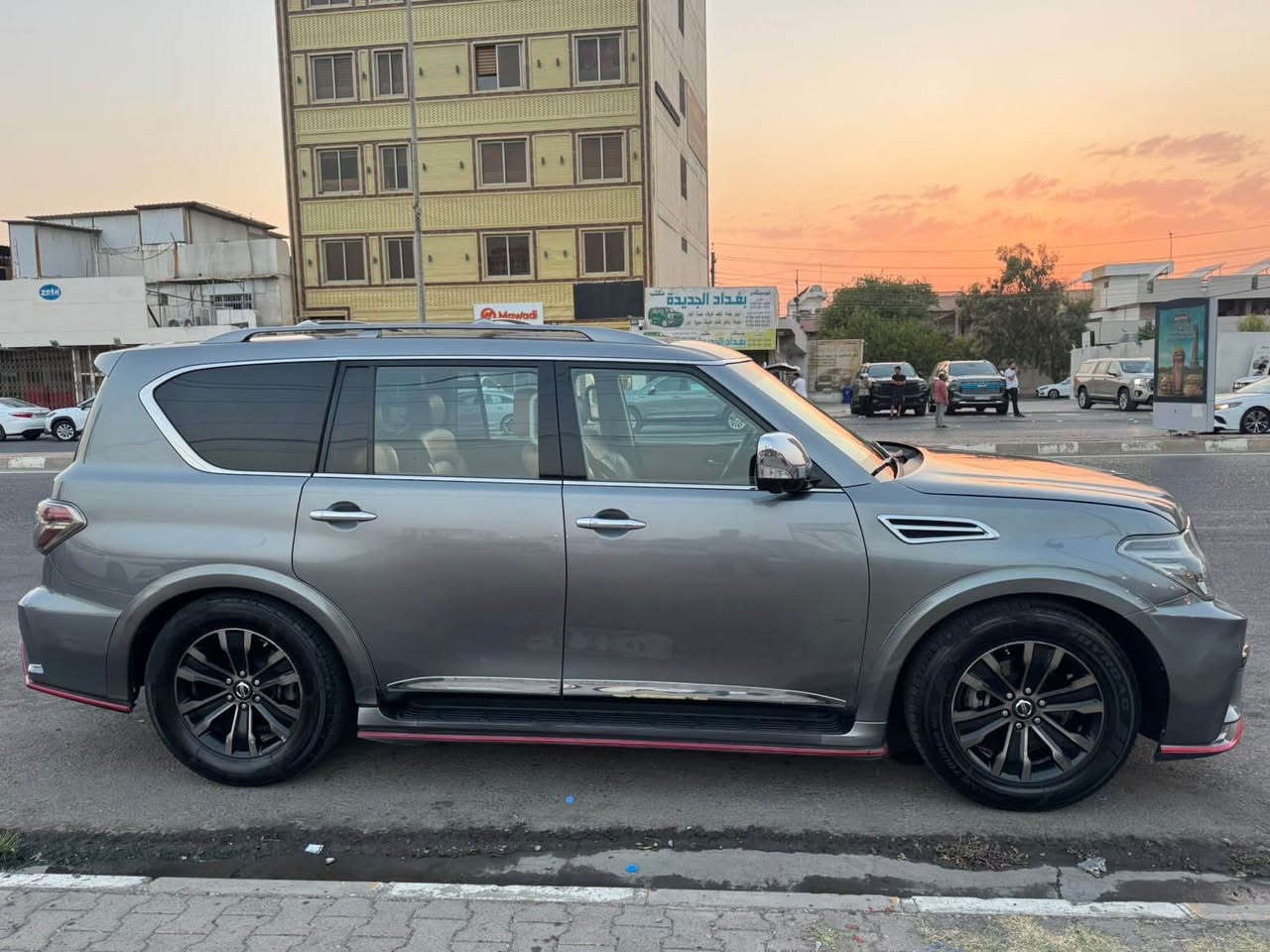 ﷽
‏ NISSAN ARMADA 2018 SL
نيسان (ارمادا 2017) فول مواصفات بلاتينيوم
فول مواصفات ١/١ 

◽️محرك ( V8 5.6L ) ثمانية سلندر
🔷
‎🔷سياره فول مواصفات واحد على واحد
🔷محرك _(5.6L)-(v8)
🔹گير محرك بشرط جديد كله على وضع بيلادي

▫️سيارة نيسمو  بالتنينViP 🔥

◽️سيارة بيها ( قطعتين  بونيد جاملغ  سكن  )
🔹سيارة جديد حيل حلوه  نضيفة
🔹سيارة داخل و خارج كل جديد كل على وضع شريكة

◽️مواصفات
🔹( بصمة  - داخل مش مشي  - خمس كاميرات - رادار أمامي و خلفي - رادار جانبي - تشغيل عن بعد - صندوق شفت - ٧ راكب  - كشن و ستيرن خزن -تبريد مركزي - حصاص أمامي و خلفي - لايت ليد و زينون - داخل فورميكا -  بعد )

◽️محرك كير  بشرط مامفتوح
سياره حيل نظيفه كلشي علي بلاد لوك
بسميً السنويه بشرط تحويل و غرامة 
سياره مابيها دينار مصرف كامل من كل نواحي

◽️نظافه ١٠٠٪؜ كامل سيرفس بدون نقص و بدون مصرف سياره اي نقص مابيها 
4 أيطارات جديدة تاير و ويل نيسمو  جديد 

نفس اليوم /تحويل و كالة مبأشر 
مكان / اربيل 
◽️سعر 💵_ 175 $🔥🔥
◽️موبايل☎️ 
*********** أربيل, العراق
