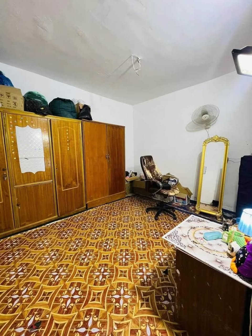 بيت للبيع 47 متر .. طابو صرف

حي ميسان .. قطاع 35 ... شارع 10

يحتوي على طابقين

الطابق الاول : غرفة .. وصالة .. ومطبخ .. ومكشوفة
وصحيات داخلية وخارجية .. وطارمة

الطابق الثاني : غرفة .. وصالة

السعر 55 مع المجال 

للاستفسار *********** مكتب القلعة للعقارات
