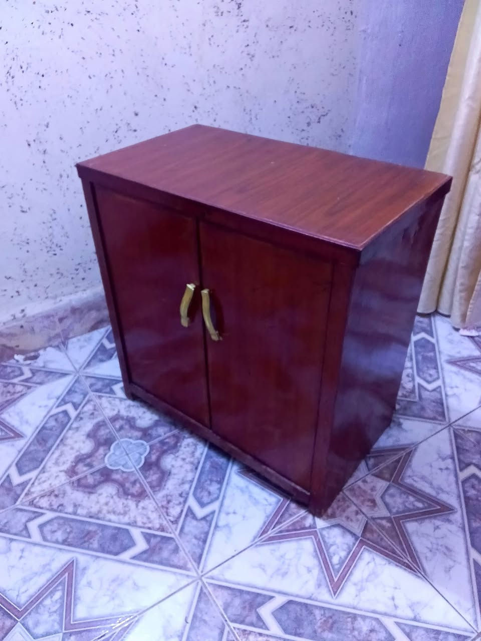 للبيع مكاني الخالديه حي الشهداء قرب المستوصف وهاذ رقمي ***********
مامتواجد عل فيس
