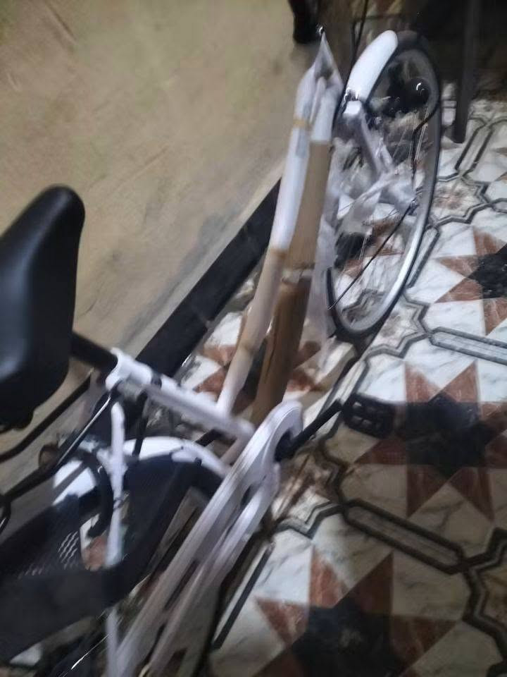للبيع مديل 21 قبل فتره طلعته من الحاويه السعر 160 وبي مجال رقم واتساب ***********

 .مكان ناصريه الاسكان الصناعي
