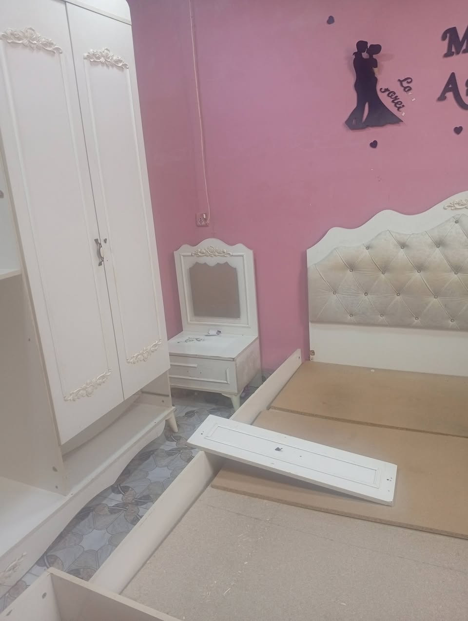 غرفة نوم • مستعملة • دور سكك