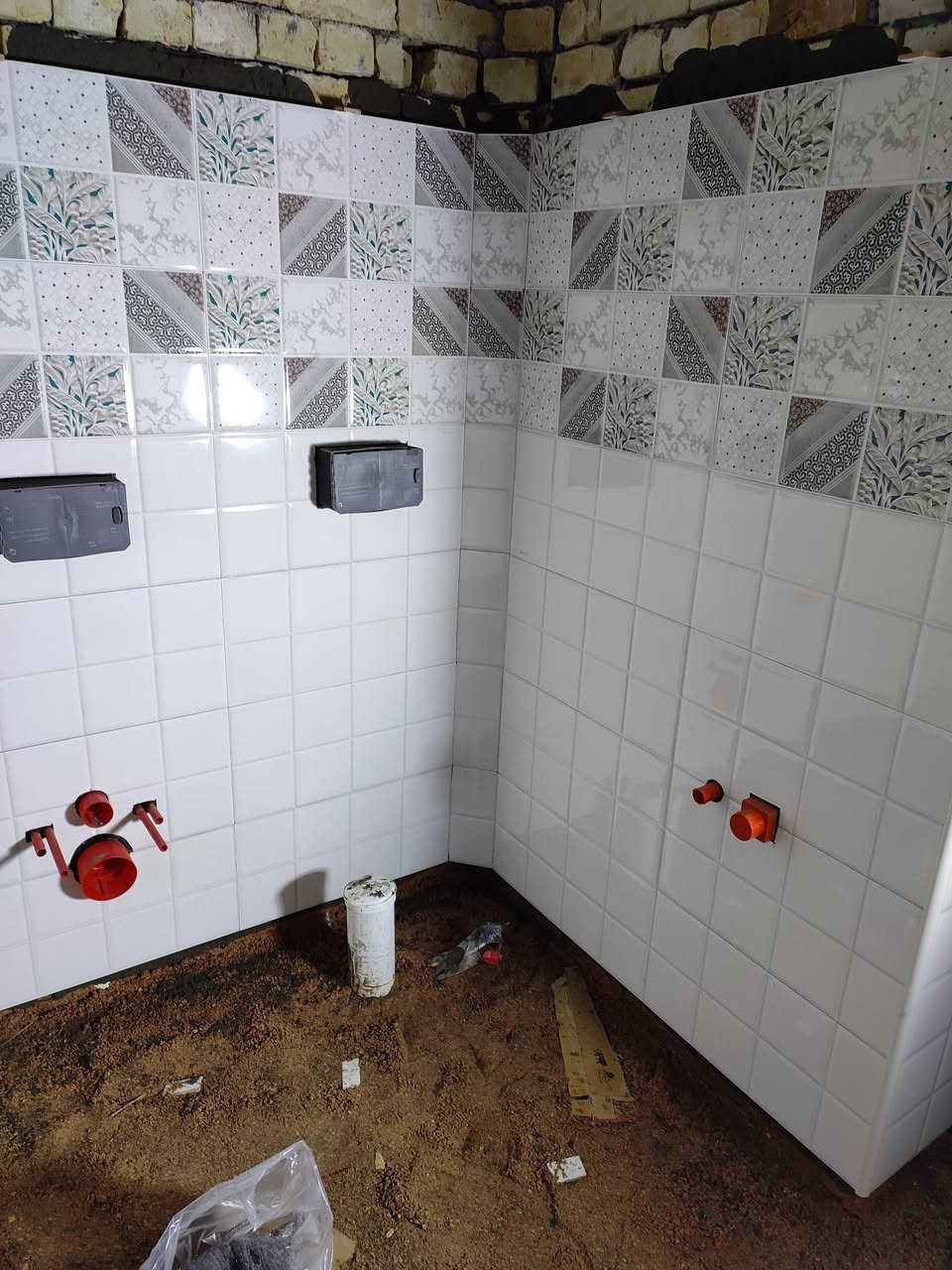 خلفه سيراميك متفرغ للعمل
نعمل سيراميك مرمر كرانيت 
بايات درج حجر قرض بورسلين 
استفسار اكثر اتصل 
 ***********واتساب***********
‏‪مستعدون لكافه أعمال الترميم

نص مكتوب في الصور:
- REDMI NOTE 9 AI QUAD CAMERA
- REDMI NOTE 9
- AI QUAD CAMERA