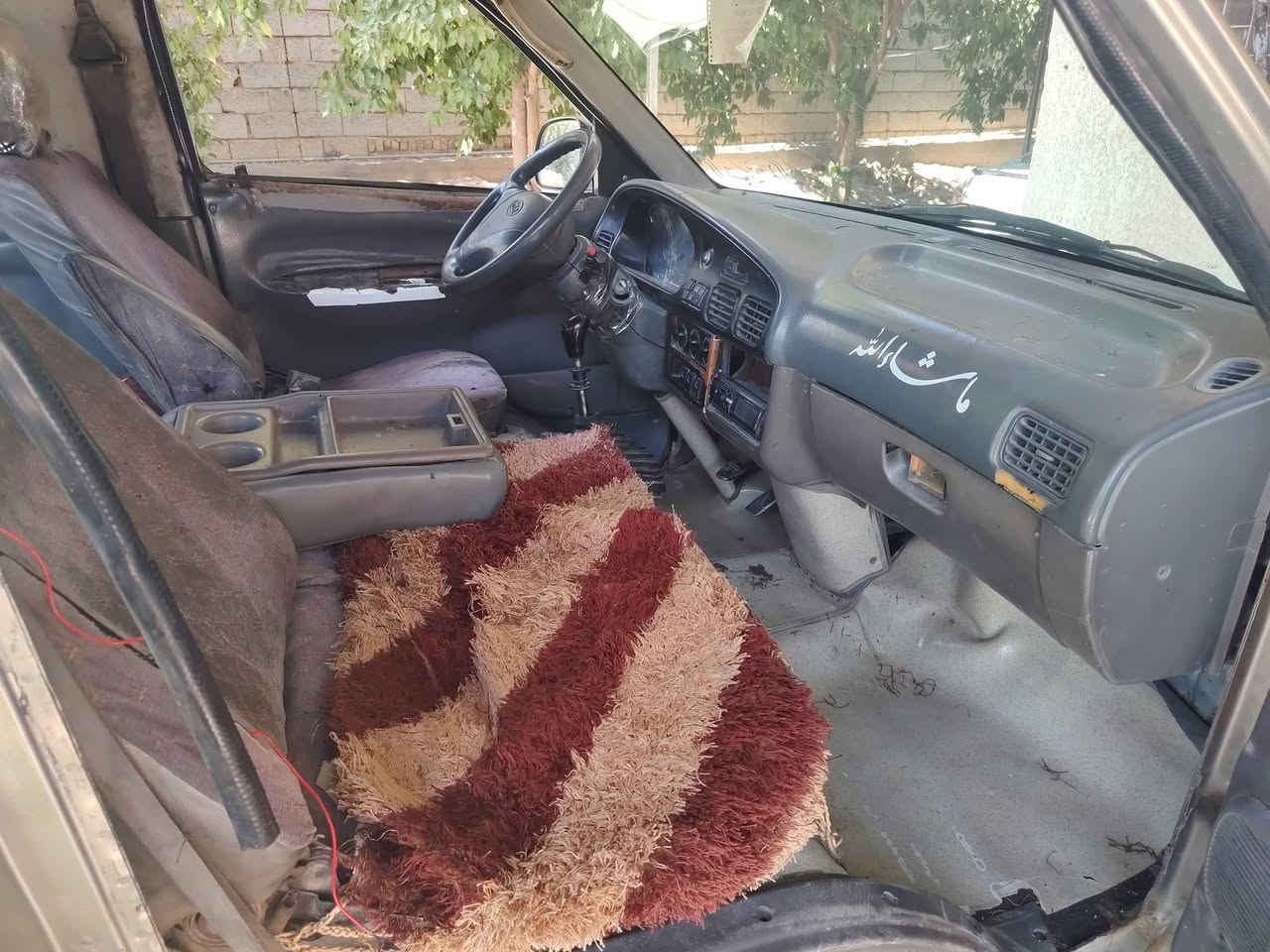 يالله سلام عليكم بريجو موديل 96 سنوية ٢٩ شهر الرابع مكينه كير اكسل خير من الله السيارة نقصه صدر تعبان وكاله ماكو تحويل فقط السعر 43 مكان السيارة الطارمية العبايجي الاستفسار ***********
