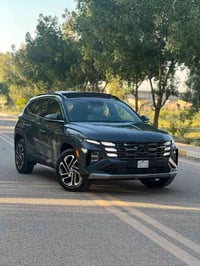 توسان 2025 limited المواصفات :  داخل ابيض ملكي  4 كامرات 360  حساسات 3...
