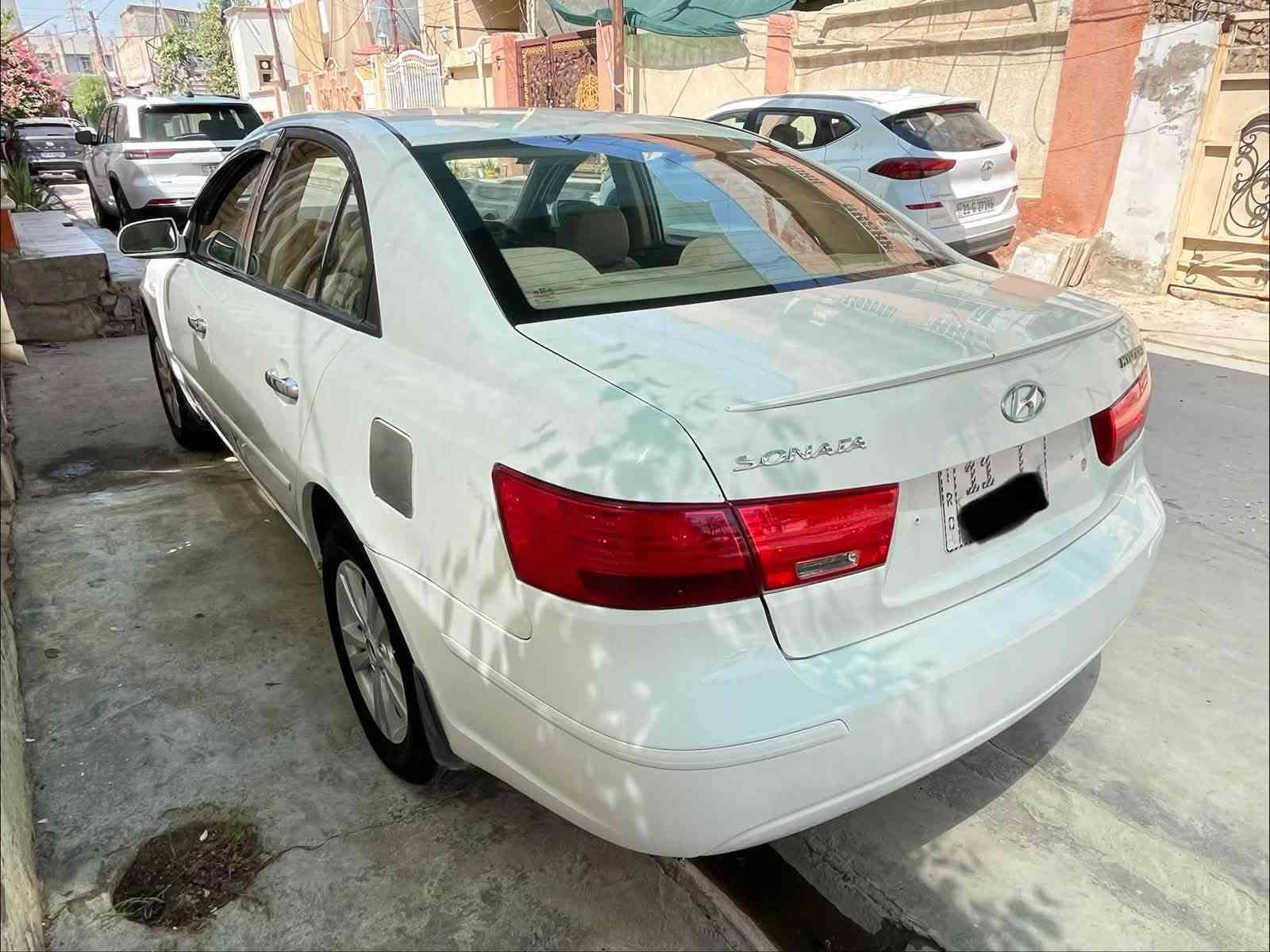 السلام عليكم
سوناتا للبيع فقط بدون مراوس موديل 2009 رقم بغداد. 
وارد كوري  محرك 2400  بيها صبغ 3 قطع قبق الجنطة و جاملغ خلفي و باب السائق  محرك كير تبريد صدر ميكانيك كله مكفول   
ستفسار اكثر الاتصال ع هـ*********** 

مكان السيارة ديالى بعقوبة

#السعر 100 وبيها مجال
