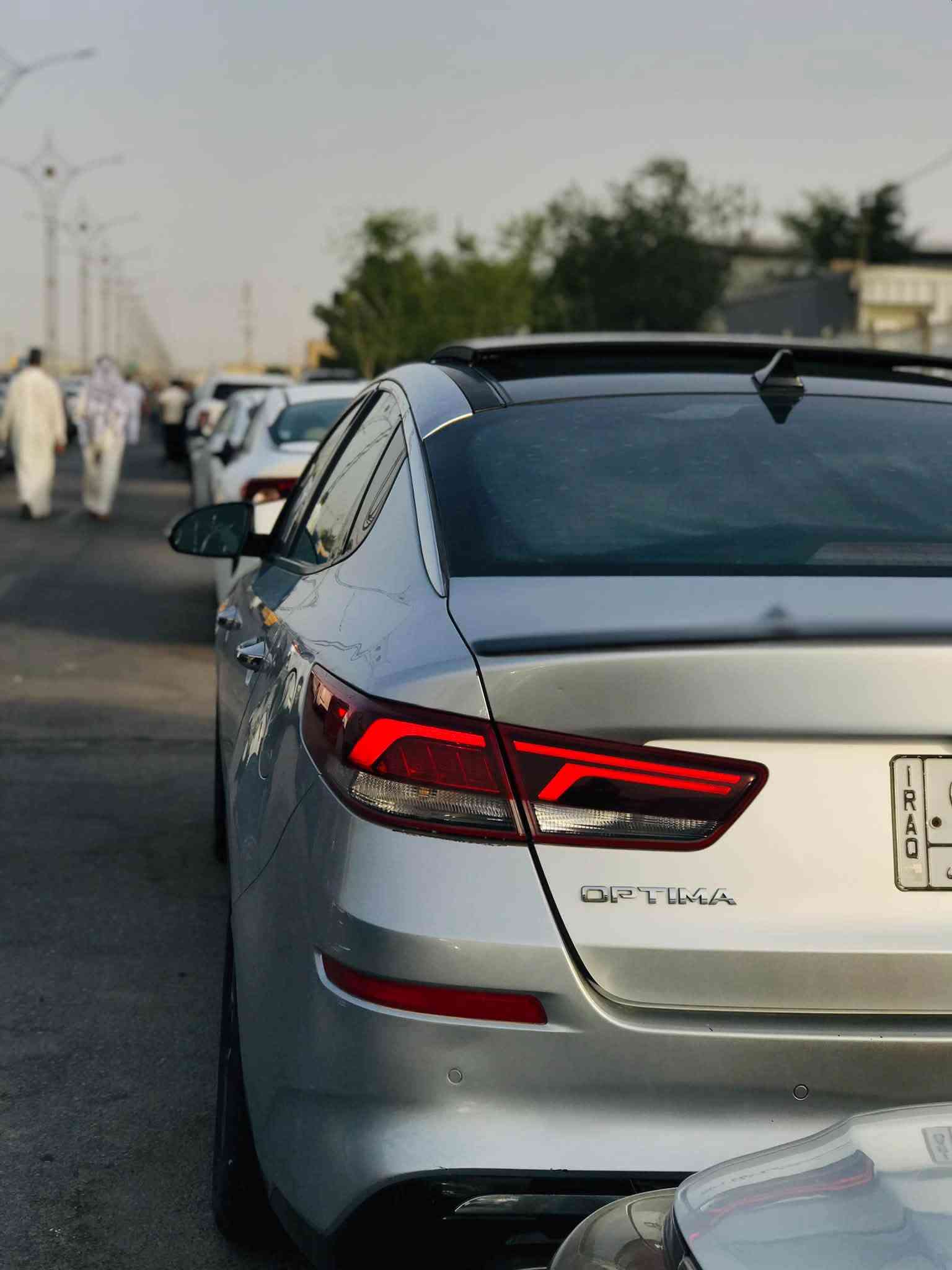 السلام عليكم
اوبتما مديل ٢٠٢٠ رقم بغداد بسمي مداور ثاني يوم.  محرك 2000   توربو.   مكفوله كفاله عامه من الصبغ ومن الحادث ومن التبديل  وجاهزه من كلشي مناقصه اي شي 

السياره اعلى مواصفات 

بنوراما .بصمه . جلد . تدفأه وتبريد .بلكشن ، تدفأه ستيرن .وضعيات خزن بلكشن. كشن كهرباء.سماعات دمام. ٣ وضعيات قياده.  رادار ت. امامي جانبي خلفي.  لايت زنون بلادي. اشاير بلمري. اوتو هولد. سايد بريك دكمه. كامره خلفيه. وبعد بيه مواصفات. السياره ماشيه ٨٨ ميل. كفاله كير محرك تبريد.  السعر ١٦٠ وبيه مجال. مكاني سوق الشيوخ 

‭. ***********‬    رقم صاحب السياره. انه مكلف بلنشر

نص مكتوب في الصور:
- نقل > رقم الهيكل (VIN): 5XXGW4L22LG410271 | - تاريخ سيارة كيا أورتيما 2020 ... قد تكون الصور محمية بموجب حقوق الطبع والنشر. مزيد من المعلومات
- نقل > كيا اوبتيما 2020 Sx فضي 2.0 لتر ...4 رقم التعريف: 5XXGW4L22LG410271 قد تكون الصور محمية بموجب حقوق الطبع والنشر. مزيد من المعلومات
- نقل >
- كيا اوبتيما اس اكس 2020 فضي 2.0 لتر
- فين: 5XXGW4L22LG410271 4...
- قد تكون الصور محمية بموجب حقوق الطبع والنشر. مزيد من المعلومات