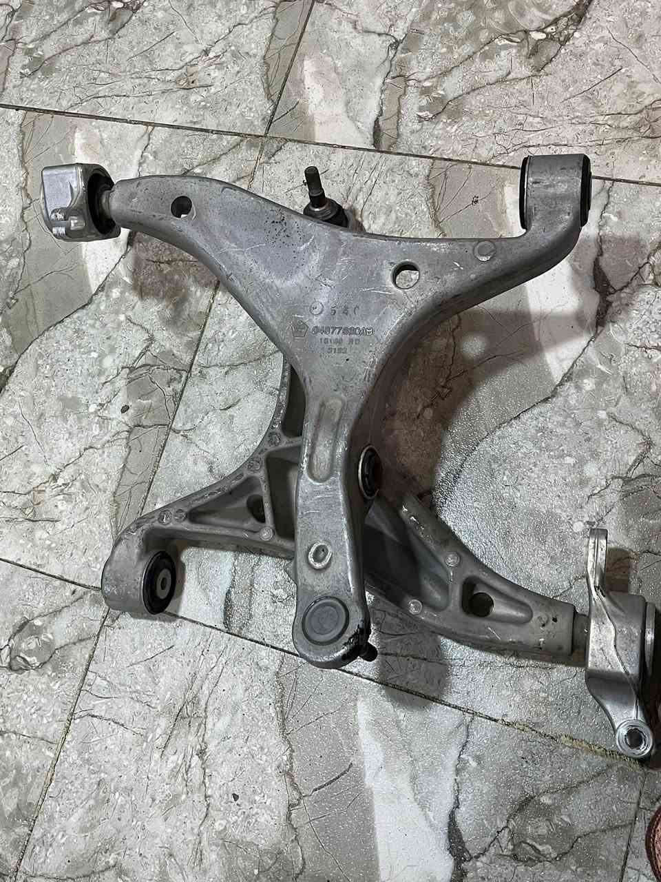 طبلات جيب شيروكي /لاريدو /من موديل 14 الى 23 سعرهن 160 الف تفصيخ من البجم ***********
