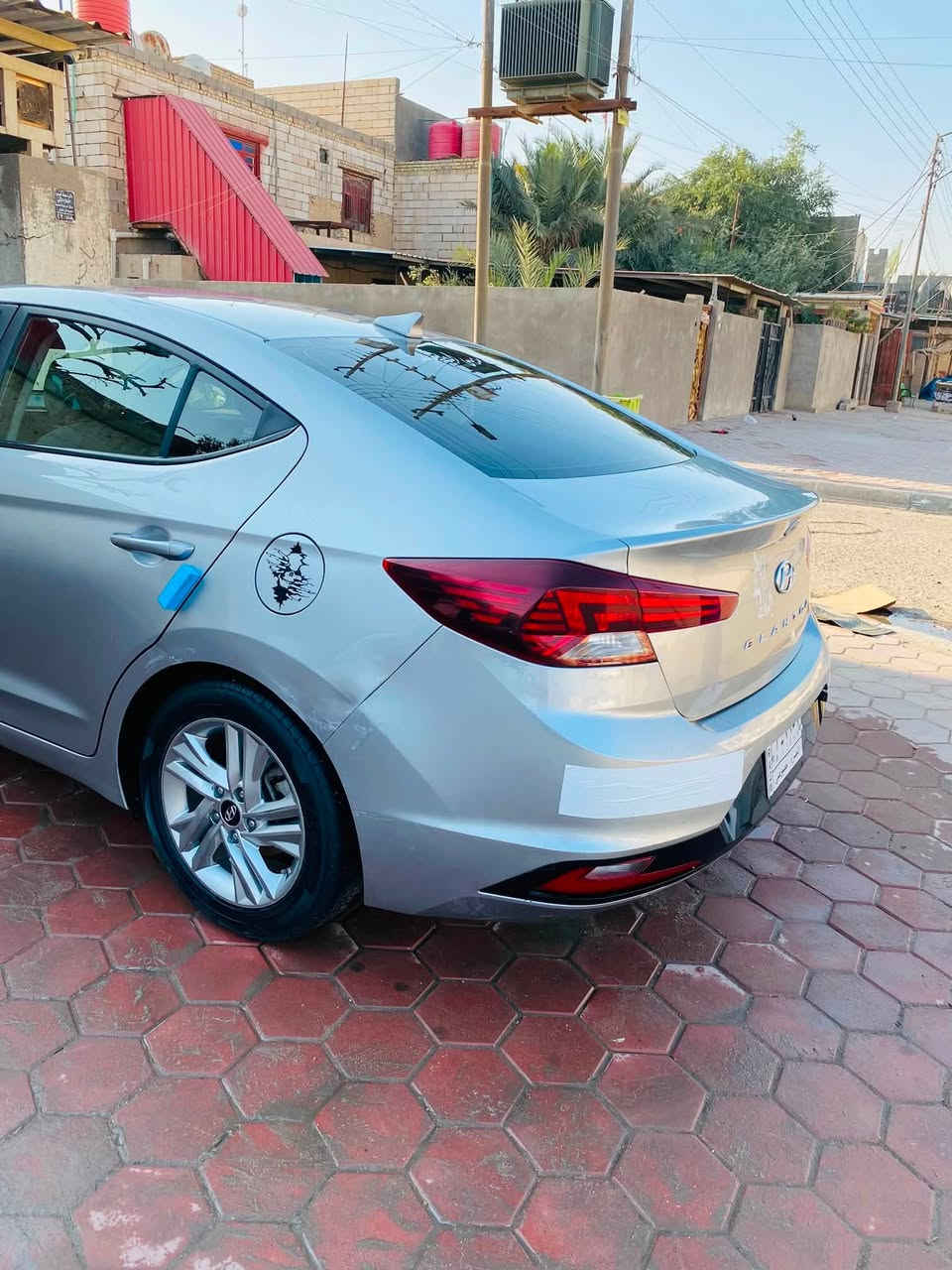 سلام عليكم 
النترا 2020 الفين دوش 
كير AT 
وراد امريكي 
صور الحادث ناشرهن انه
السياره معوقين الولد شاب ومابيه شي 
سنويه تنتهي ب2027 
السياره جاملق فقط ومبدل بتفصيخ نفس الون 
الارباك طاك لان حساسات هيه 
السياره ماشيه 125 ميل لان من امريكه 
السياره كفاله الباقي لا تبديل ولا شي 
وكو بارد قليل كلش كلش يعني شخوط هنه وره باب العبري وما بينه اصلن 
السياره البقيه كفاله مكينه 2000 دوش 

ملاحضه مهمه / الكير المرغوب AT ستوني بدلته جديد 

والمعوق يسويلك وكاله 
السياره نص فول 
وكلشي بيه شغال وما ناقصه ولا شي ابد 
وخير من الله 
من ناحيه تبريد ثلج 
وكلشي شغال بيه 
فيت بم امبدل جديد وكاله 
دهن ستوني امبدله 

السعر 135 $ وبيه مجال قليل
رقم تلفون *********** 
وتساب متواجد 
والبطرانين لا تكسرون بالسعر
