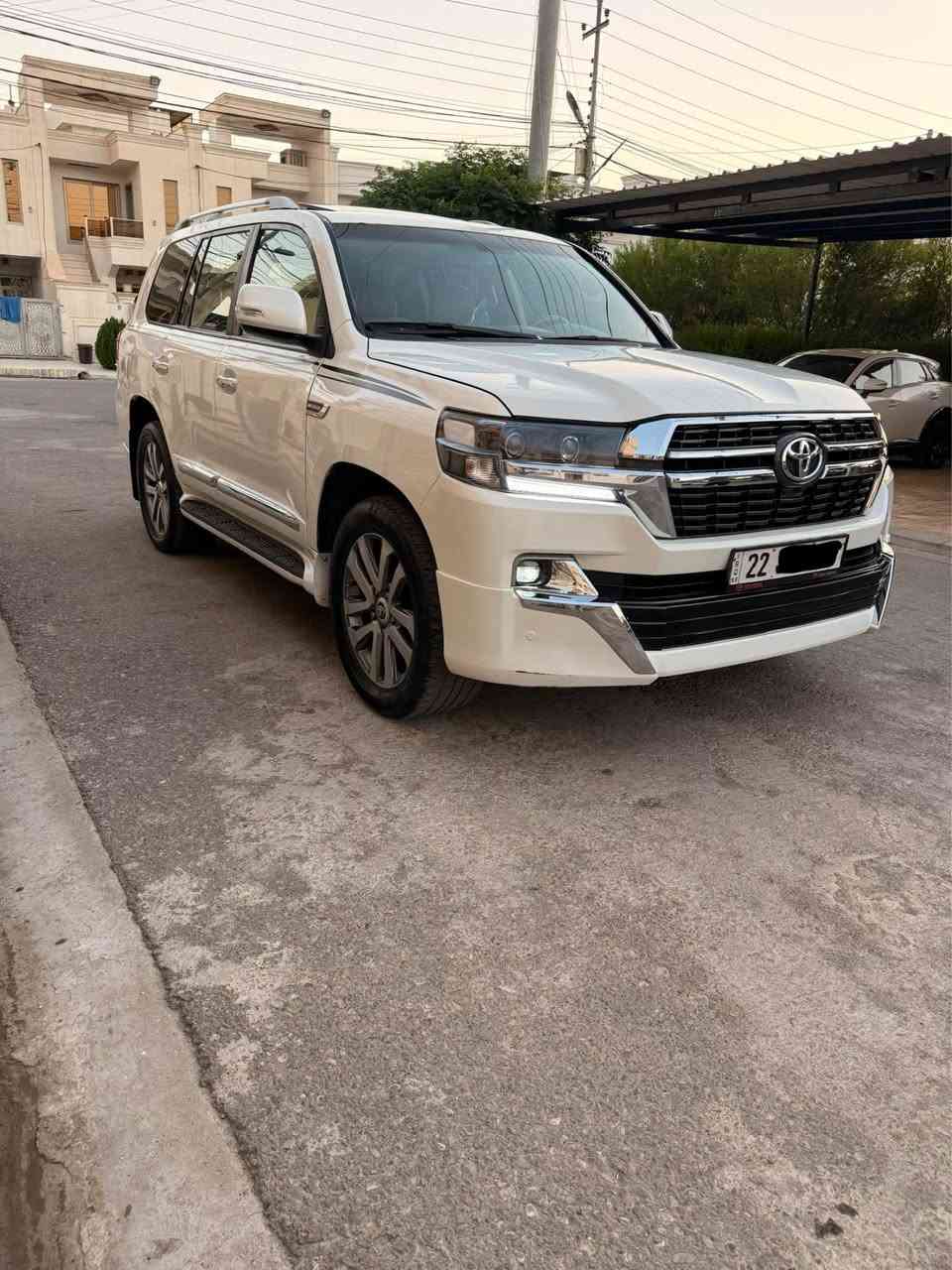 کوردی ، عربی⬇️
لاند کرۆزەر مۆدیل(2014) 
فول مواسەفات (GXR V8) سلایت و کوشن کارەبایی و گێرو مەکینەو  کارەبایاتی هەموو شتیکی بەشەرتە لەسەر دەقی شەریکە ماوەتەوە و مەکینەی نەکراوەتەوە و 
سیستەمی غازی بۆ دانراوە (249km) رۆیشتوە و دەرەوەی کراوە بە مۆدیل (2021)  سەنەوی و رەقەمی نویە تا(2030) و چوار تایەی نوی لەسەرە و بۆیاغ عامە بەلام پیشو پشت وشانسی بەتانەی هیچی نەگرتوە و ژورەوەی عەزیەتی نەخواردوە
رەقەم تلفۆن
(***********)
(***********)

🚙 تويوتا لاندكروزر موديل 2014

🔹 GXR V8 – فل مواصفات
🔹 سلايد وكوشن كهربائي
🔹 گير ومكينة وكهربائيات بحالة ممتازة
🔹 جميع المواصفات حسب مواصفات الشركة
🔹 المكينة لم تُفتح ولم يتم العمل عليها
🔹 نظام غاز مركب
🔹 ماشية 249,000 كم
🔹 الخارجية محولة إلى شكل موديل 2021
🔹 سنوي ورقم جديد لغاية 2030
🔹 4 تايرات جديدة
🔹 صبغ عام، ما عدا الباب الأمامي والخلفي والشانسي لم تتعرض لأي ضربة
🔹 الداخلية نظيفة جداً ولم تتعرض للأذى

📞 للاستفسار والاتصال:
*********** أربيل, العراق
