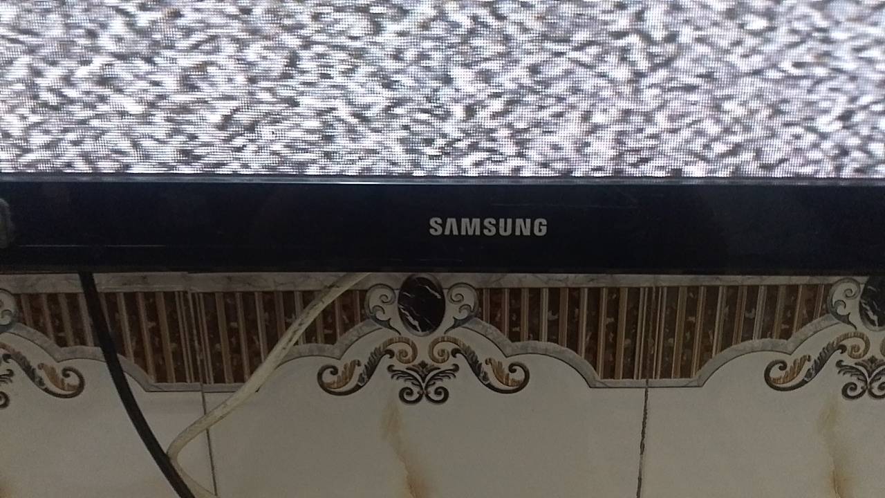 شاشة سامسونج • ٤٣ بوصة • ما بيه نت