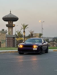 جالنجر 2016 V6 بنفسجي اصل   رقم بغداد  السياره ماشيه 83 mi فول مواصفات...