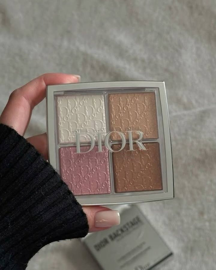 ✨ لأن إشراقتك تستحق كل هذا الجمال ✨

دلّلي نفسك بلمسة فاخرة مع **باليت Dior Backstage Glow Face Palette** بدرجاتها الناعمة والراقية، لتمنح وجهك إشراقة طبيعية ولمعة ساحرة بكل مناسبة 💖

اختاري جمالك، وخلّي كل لحظة تحمل لمسة منكِ…  
لأنكِ ببساطة تستحقين الأجمل دائمًا 🤍

متوفرة الآن لدى **كوزمتك ياسمينا**  
📍 الموصل – حي الغفران  
📞 للطلب والاستفسار: ***************

#كوزمتك_ياسمينا #الموصل #حي_الغفران #DiorBackstage #مكياج #باليت_وجه #جمال #عناية_وجمال #تسوقي_الآن
