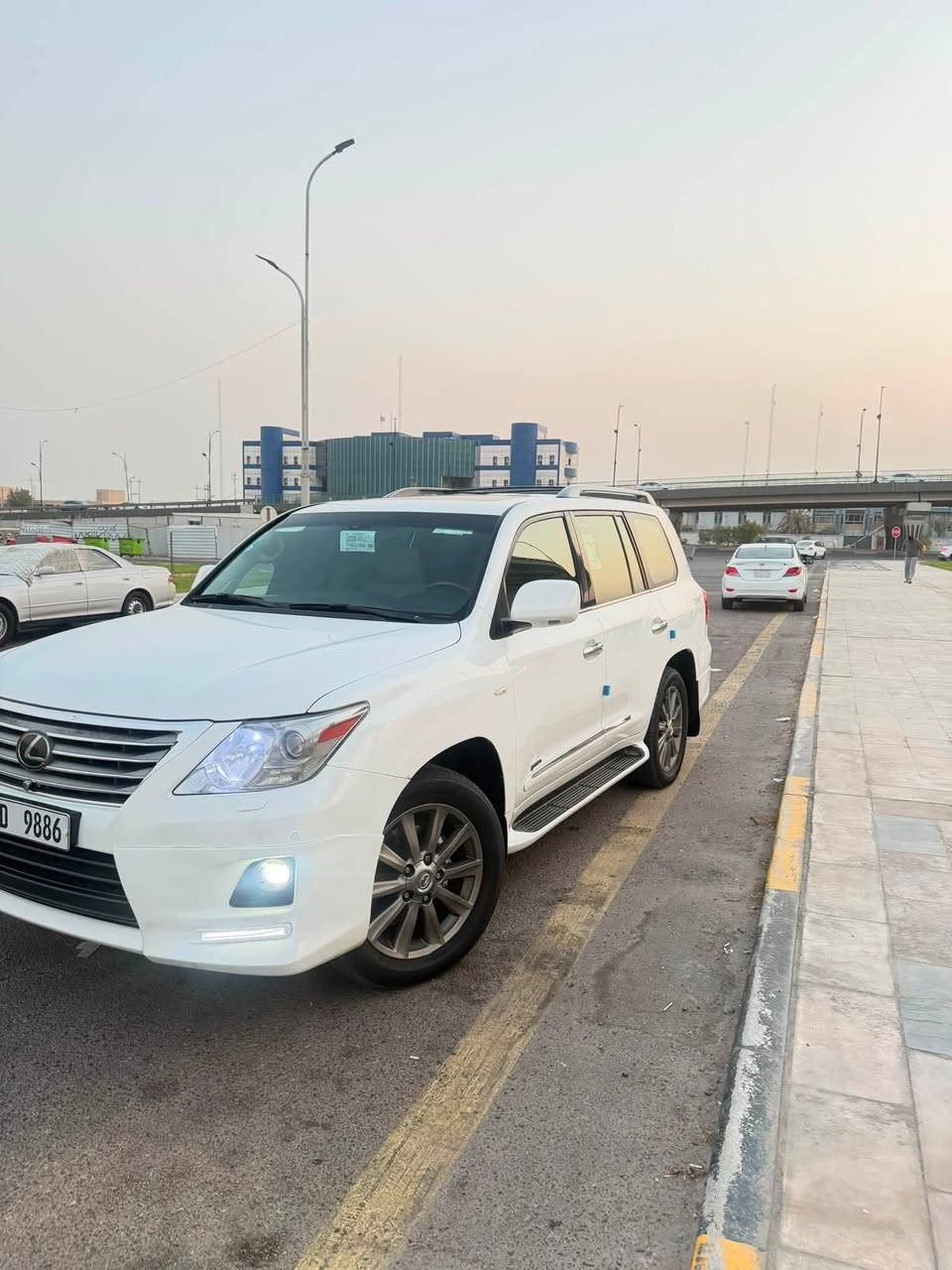 سلام عليكم الكرز مديل ٢٠١١  بريم فول موصفات رقم بغداد مميز بسمي مكانها بصره كرمت علي أبو صخير ***********  السياره كفاله عامه عده تكحيل إصبع كارت بلبنيد فقط
محرك وكير مكفولات السياره فول موصفات جكات ٤شاشه جبيره أربع بصمات تشغيل عن بعد بصمه أبواب ٤السياره حيل نضيفه وبعدها ع وضع الشركه الشراي بنتصل ***********
