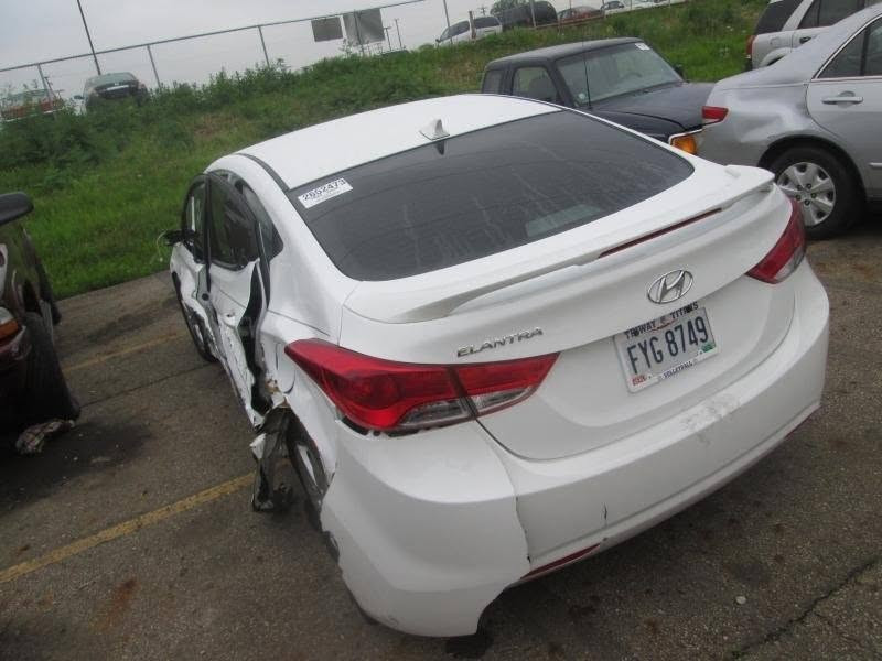 السعر ٩٠ وبيها مجال النترا ٢٠١٣ امريكي
محرك ١٨٠٠
ماشية ٩٣ الف ميل

تبريد  شغال

حدادية جيده

بأسمي     رقم بغداد مشروع وطني

سنوية ساقطة صار شهرين

الحادث مال أمريكا موضح بالصور

الصبغ داخل العراق أثر بطش خباثة والصور موجودة 

و السونار مرفق مع الصور

مكاني الحسينية ***********

