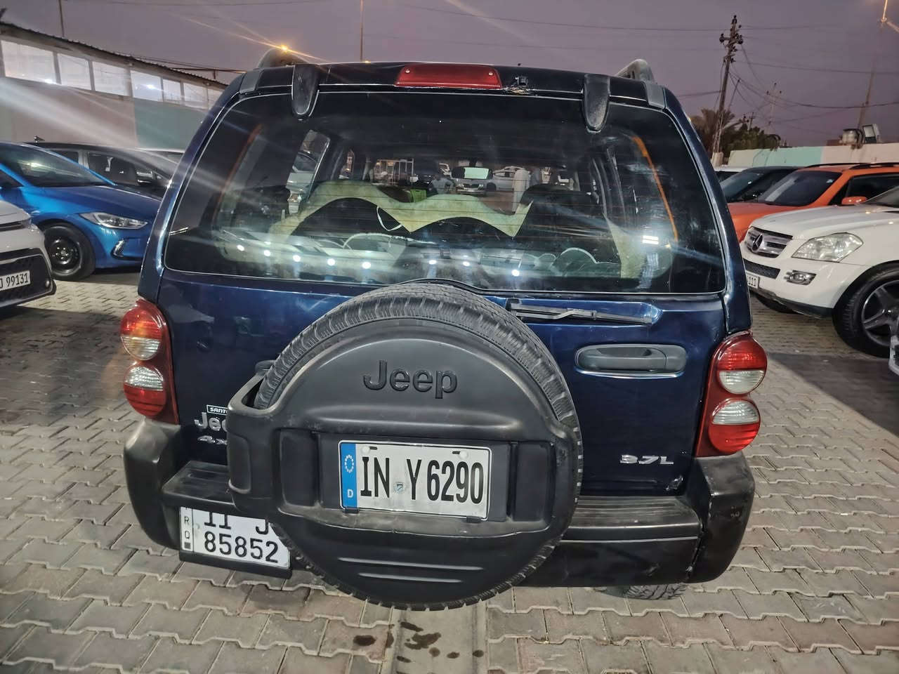 جيب لبرتي سياره جديده وجاهزه مكفوله منضربه صبغ فقط بين البابين رقم بغداد تحويل ثاني يوم موديل 2007 مكينه كير تبريد سعر 70 وبيها مجال بيع او مراوس  مكلف بلنشر اتنصل ع رقم ***********
