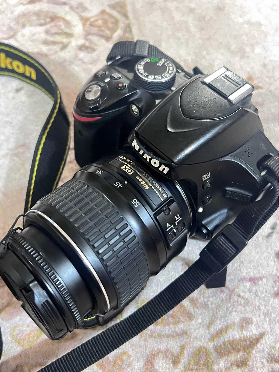 نيكون D3200 • بطاريتين • شغالة ١٠٠٪