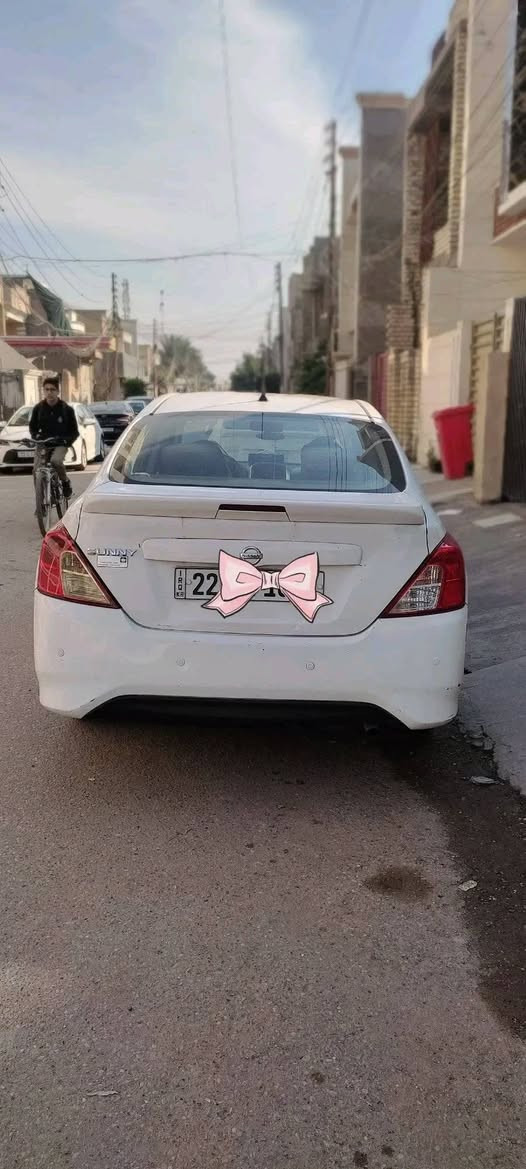 السلام عليكم 
سني هندي ام البليتة الزركة 
موديل ٢٠٢٢ 
ماشية ١٦٨ 
سبايدر بلادي و تحكم ستيرن و لاقطة  بلادي 
بيهة جاملع امامي مبدل و شوية بارد  بالبنيد 
و بارد بقبق الجنطة 
السيارة جاهزة ١٠٠٪ من كل النواحي 
دهن الكير مبدلة قبل ٢٠.٠٠٠ كم 
حدادية ممتازة 
رقم اربيل 
تحويل او وكالة 
تلفون *********** واتس اب 
العنوان الدورة حي الصحة 
السعر ١٠٠و بيهة مجال قليل
بيهة جاملغ تبديل امامي و بارد بحافة البنيد و بارد بالجنطة
