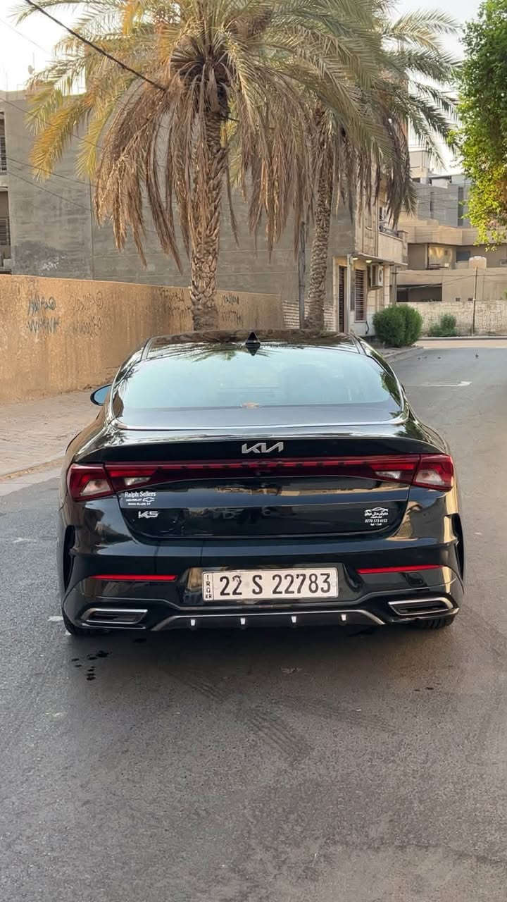 السلام عليكم
كي فايف K5 للبيع موديل 2023 
وارد امريكي حادث بسيط 
اللون اسود ملكي
محرك وكير على وضع الشركة بلاديه 
كهربائات وصدر بشرط 100‎%‎
مكينه 1600 تيربو [ تستقبل اي بانزين ] 
وكيرها AT بلادي 
السياره ماشيه 32 فقط 
الموصفات 
- بصمه 
- 4 انضمه قياده 
- سايد بريك بصمه
- اوتو هولد
- حساسات + رادارات بكل مكان
- تحديد مسار + كروز سرعه 
- نقط عمياء 
- شاشه تدعم كاربلي 
- كامره دواره مع رادار خلفي 
- ترحيب عند الاقتراب 
- تشغيل عن بعد 
والباقي المواصفات …. 
حادث السياره ( بنيد فقط ) وبلعراق جاملغ خلفي فقط يعني قطعتين بيها 
[ بدون اي دواخل ]
رقم اربيل الجديد [ هزه سنويه رقم ] كله جديد 
السياره باسمي تحويل او وكاله 
السعر 135 وبيها مجال
الرقم *********** + واتساب
