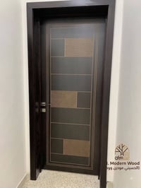 باب مودرن • بني غامق • قفل مدمج