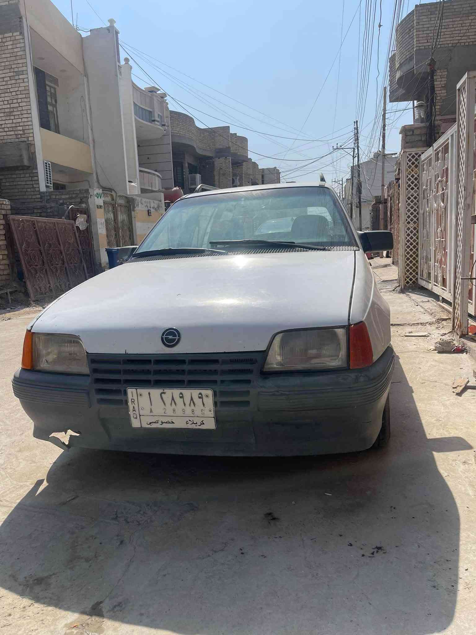 اوبل كاديت ٩١ موديل مكينة. 1600 خير من الله السيارة بيها خياس قليل جدن ومعمر ناقصها دوشمة فقط صدر جديد تايرات نضيفات السيارة كلش حلوة امانة لاكن مكان ماعندي رقم مشروع وطني كربلاء شرط التحويل ثاني يوم السيارة رايدها ٢٢ورقة وبيها مجال مكان بغداد الدورة ***********
