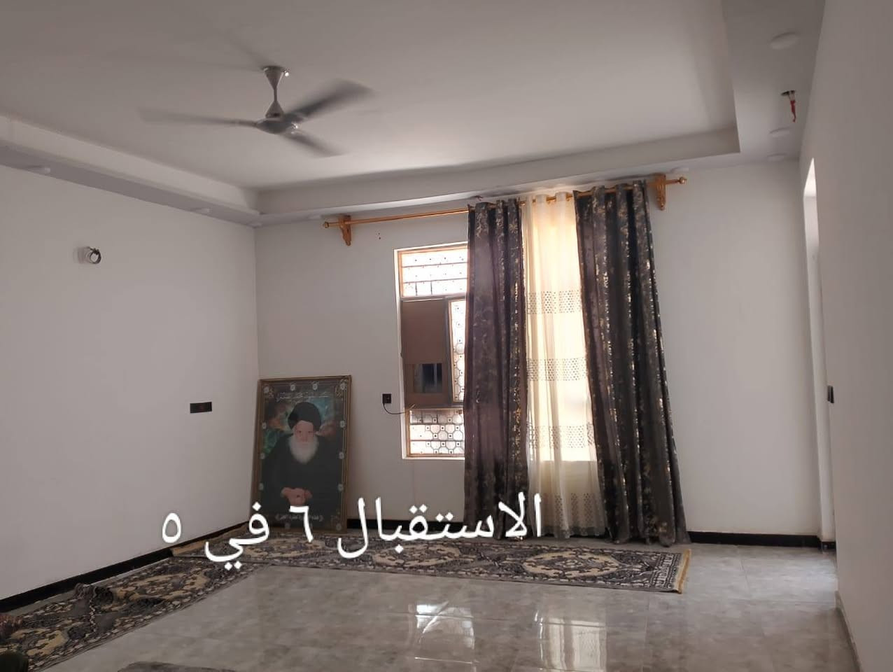 السلام عليكم بيت مع مشتمل  للبيع  مباشر من صاحب البيت 
واجهه ١٨ نزال ٥٠ فرع ١١م يبعد عن الشارع العام ٢٠٠م
بغداد الرصافة عبر الجسر الفرنسي الشارع الجديد السعر ١٣٠ لا ستفسار اكثر  توصل مع صاحب الدار مباشر ***********

