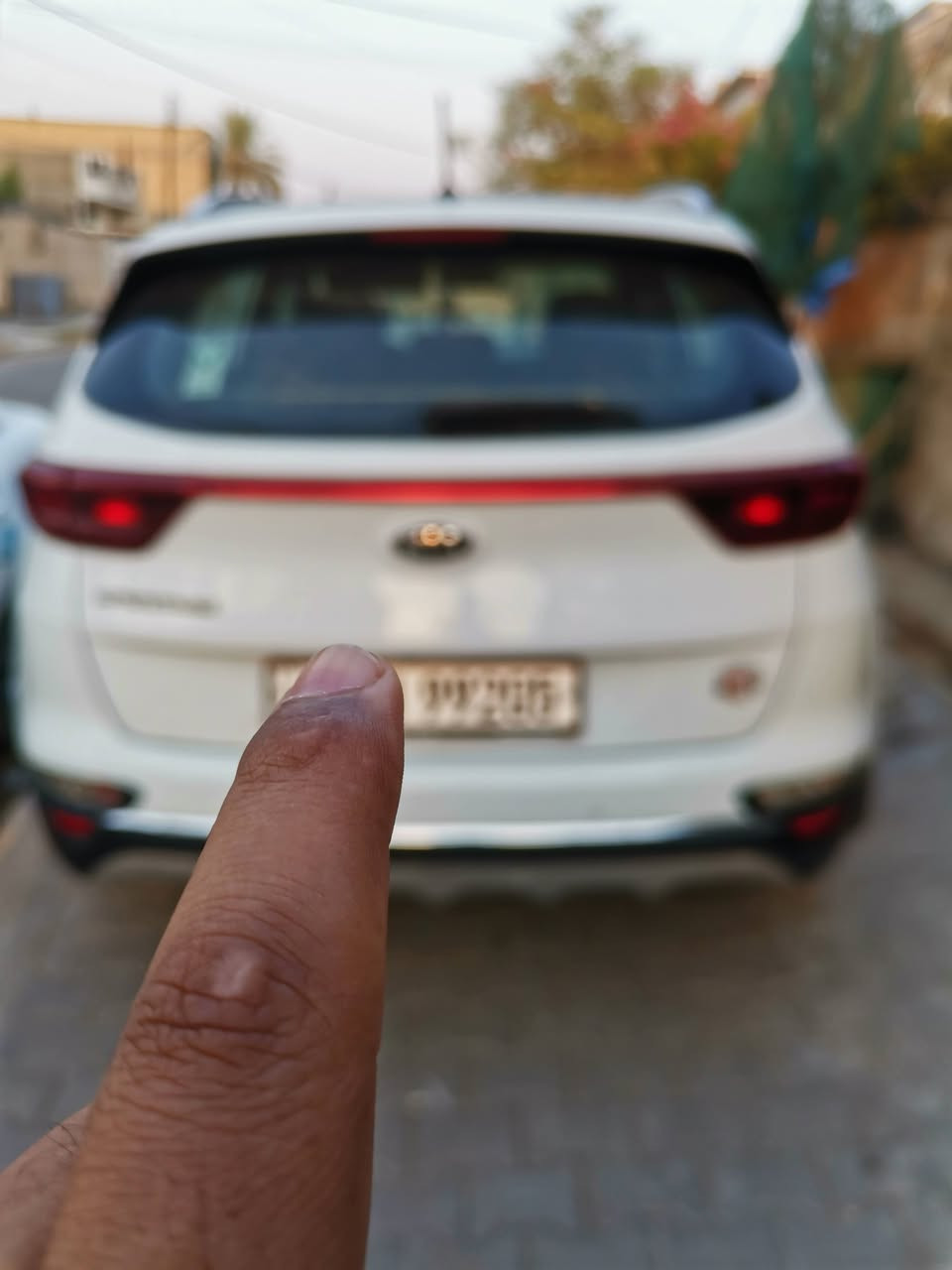 السلام عليكم للبيع سبورتج فول مواصفات للأخير موديل ٢٠١٩ مكفوله من الصبغ بيها ٤ مكانات بارد فقط تخم تاير صدر جديد السياره جاهز اي نقص مابيها ماشيه ١٣٠ بسمي تحويل مباشر السعر ١٩٠ بيها مجال للشراي
***********
***********
