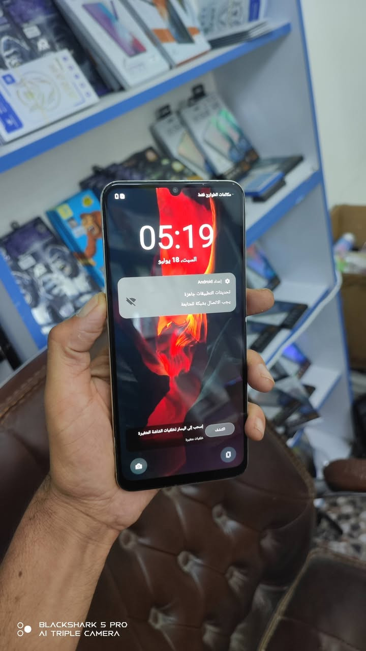 ريلمي سي53 ذاكره 128 عشوائيه12 سعر140جهاز نضيف ***********

نص مكتوب في الصور:
- BLACKSHARK 5 PRO AI TRIPLE CAMERA
- BLACKSHARK 5 PRO
- AI TRIPLE CAMERA