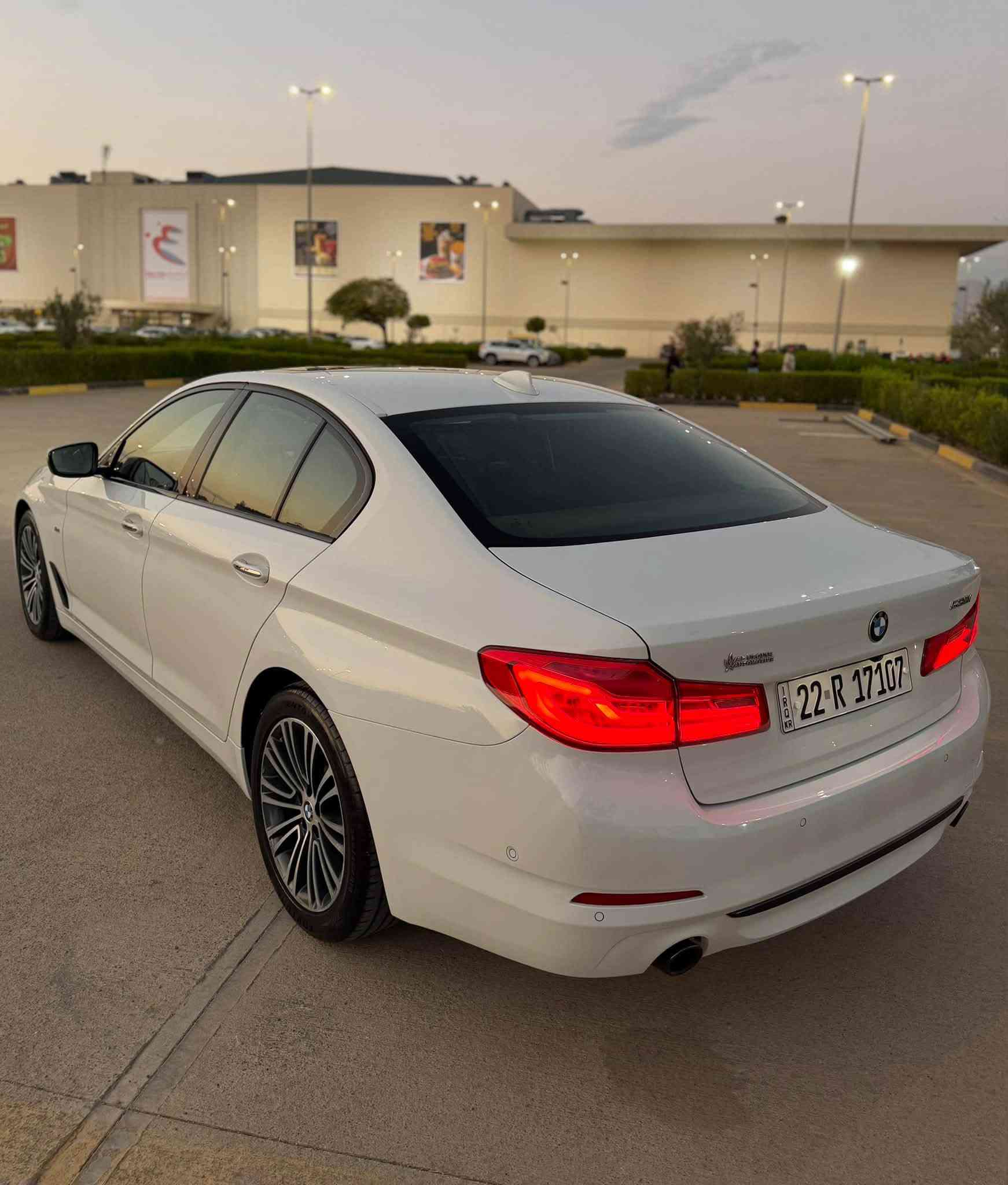سلام عليكم bmw 2018 530!شركة العروش فول مواصفات بدون صبغ بدون تعديل بدون تبديل حتى دعاميات بشرط سياره جديده جدا كير محرك كوله مكفول مسويلها سيرفس كامل بشركة
مواصفات:SPORT LINE
بصمه سلايد كشن جلد كشنان كهرباء
٥ بردات شاشه ديجتال دبل ماوس
دواخل لد متنوع الالوان نضام ٤ انواع قياده
حساسات ٣٦٠ درجه رادارات بريك بصمه
لايتات ليزريه حلقات ترحيب دوسات دبل 
ارقام سنويه جديده ب اسمي راسن احولك
المكان السليمانيه📍
السعر 255$
***********
