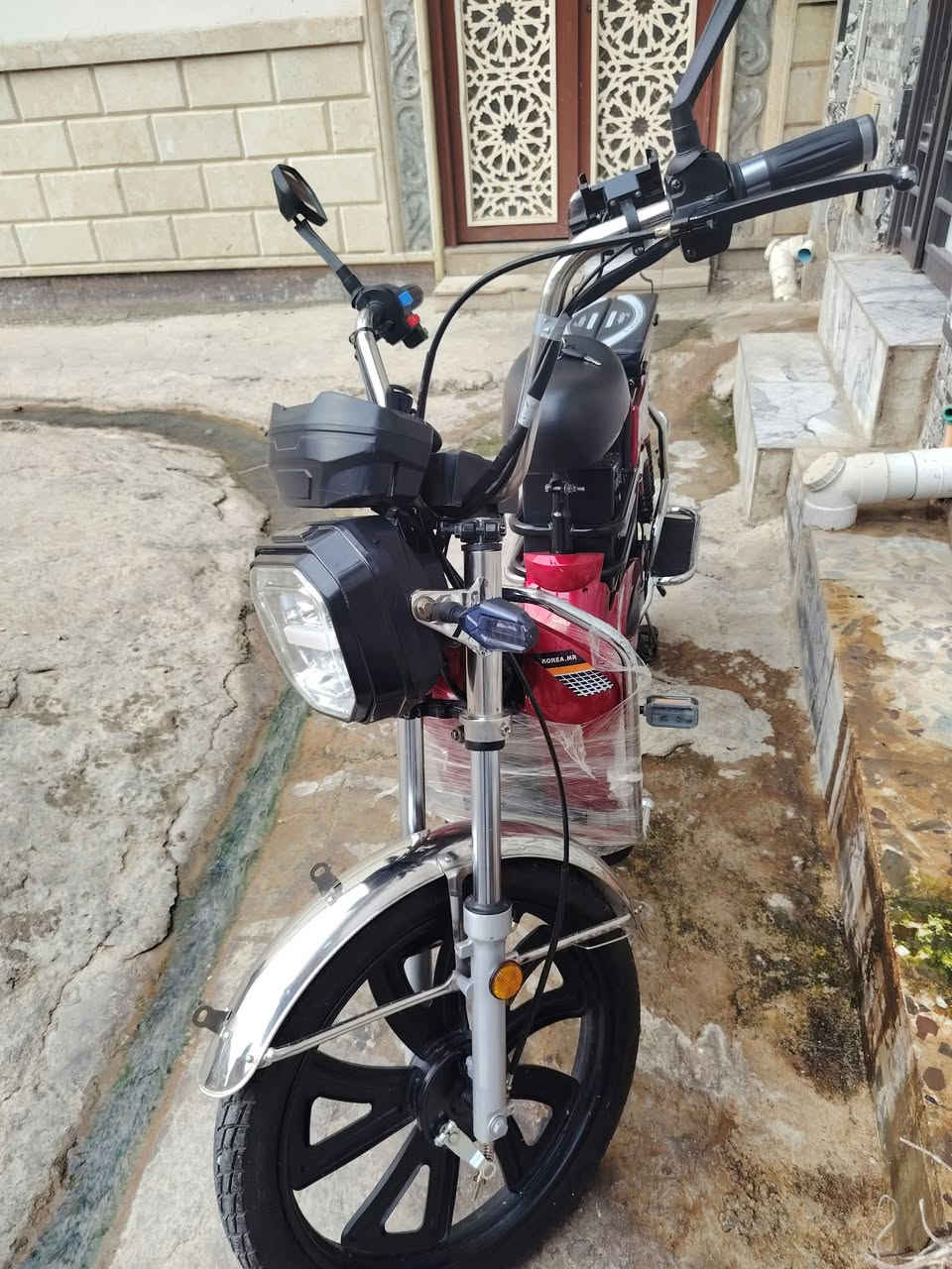ماطور شحن • ٥ بطاريات • قابل للتفاوض