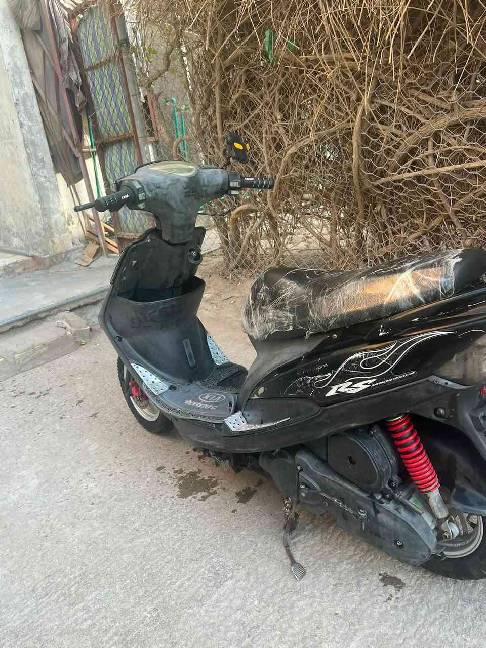 ماكس عدله دراجه شلعه معدل فقط كلجات تعبانه كامله من اي نقص احلا من صوره ختم واحد ويه مكينه  سعر550 بيها مجال مكاني المحموديه ***********
